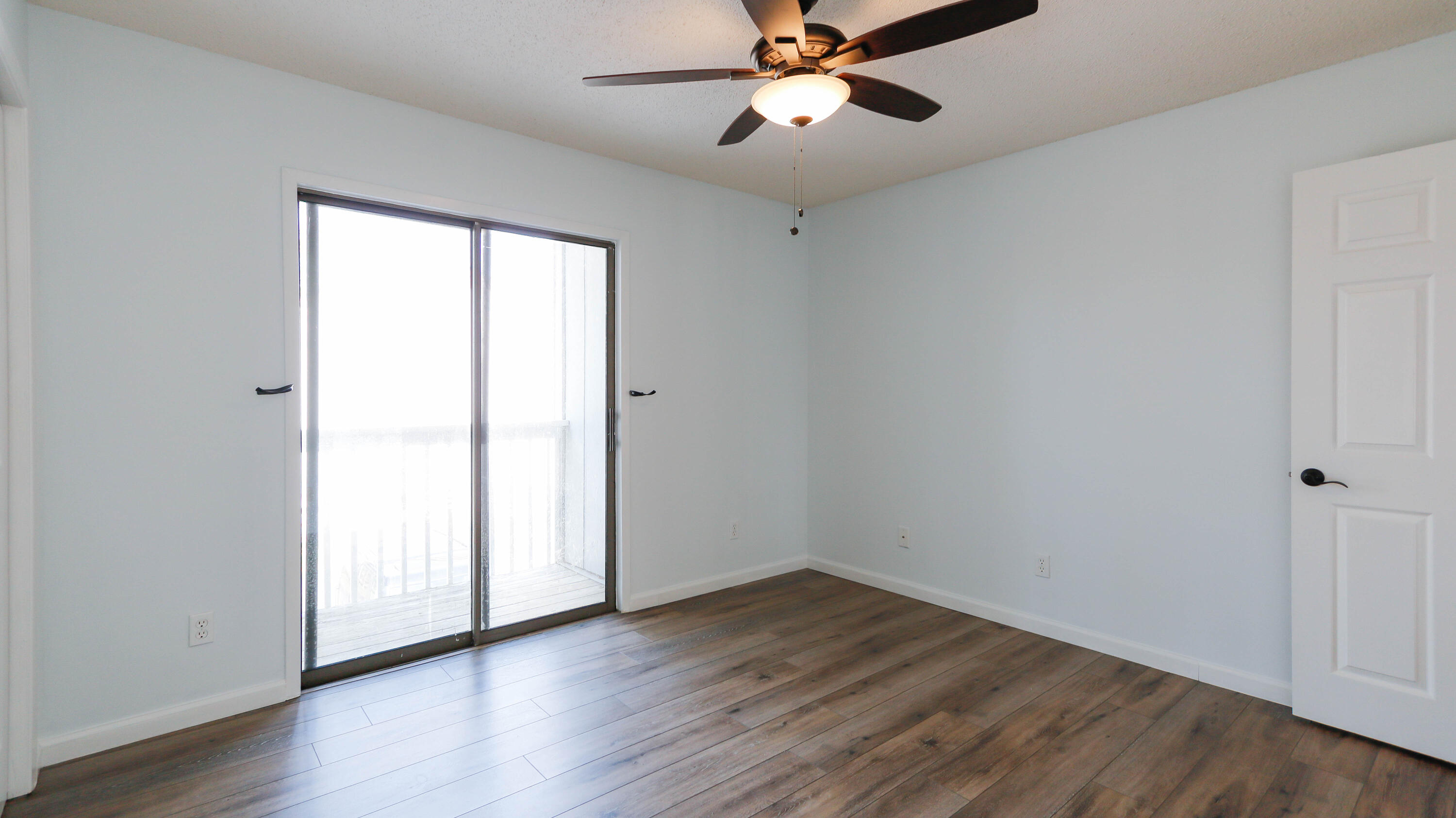 DOCKSIDE NORTH CONDO - Residential