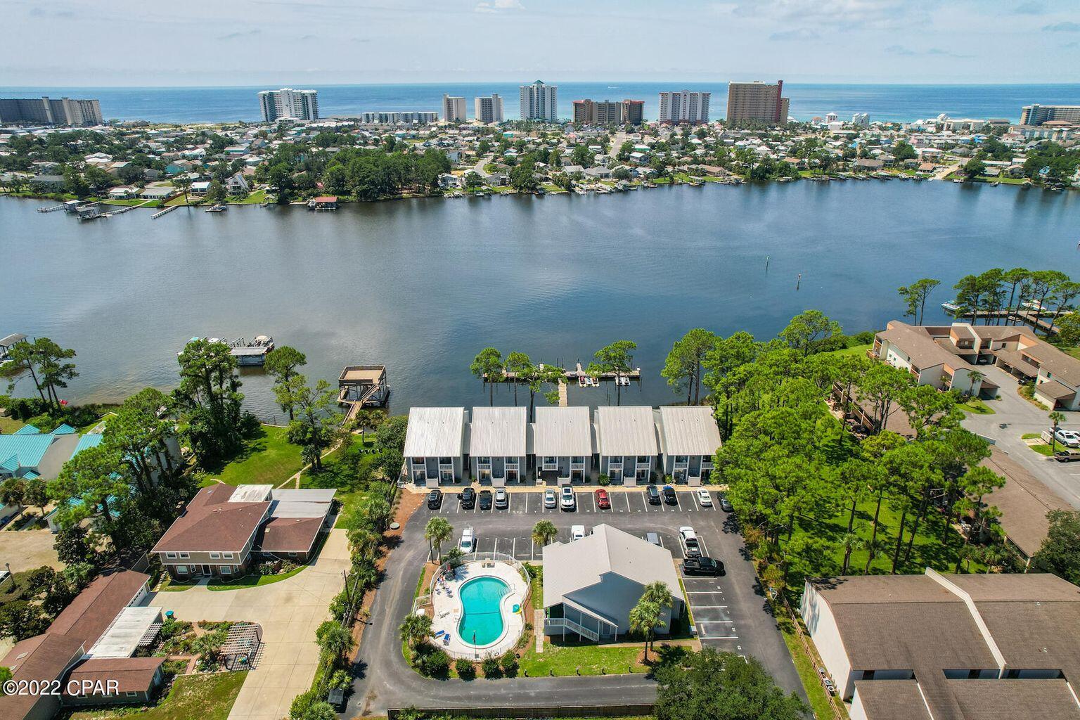 DOCKSIDE NORTH CONDO - Residential