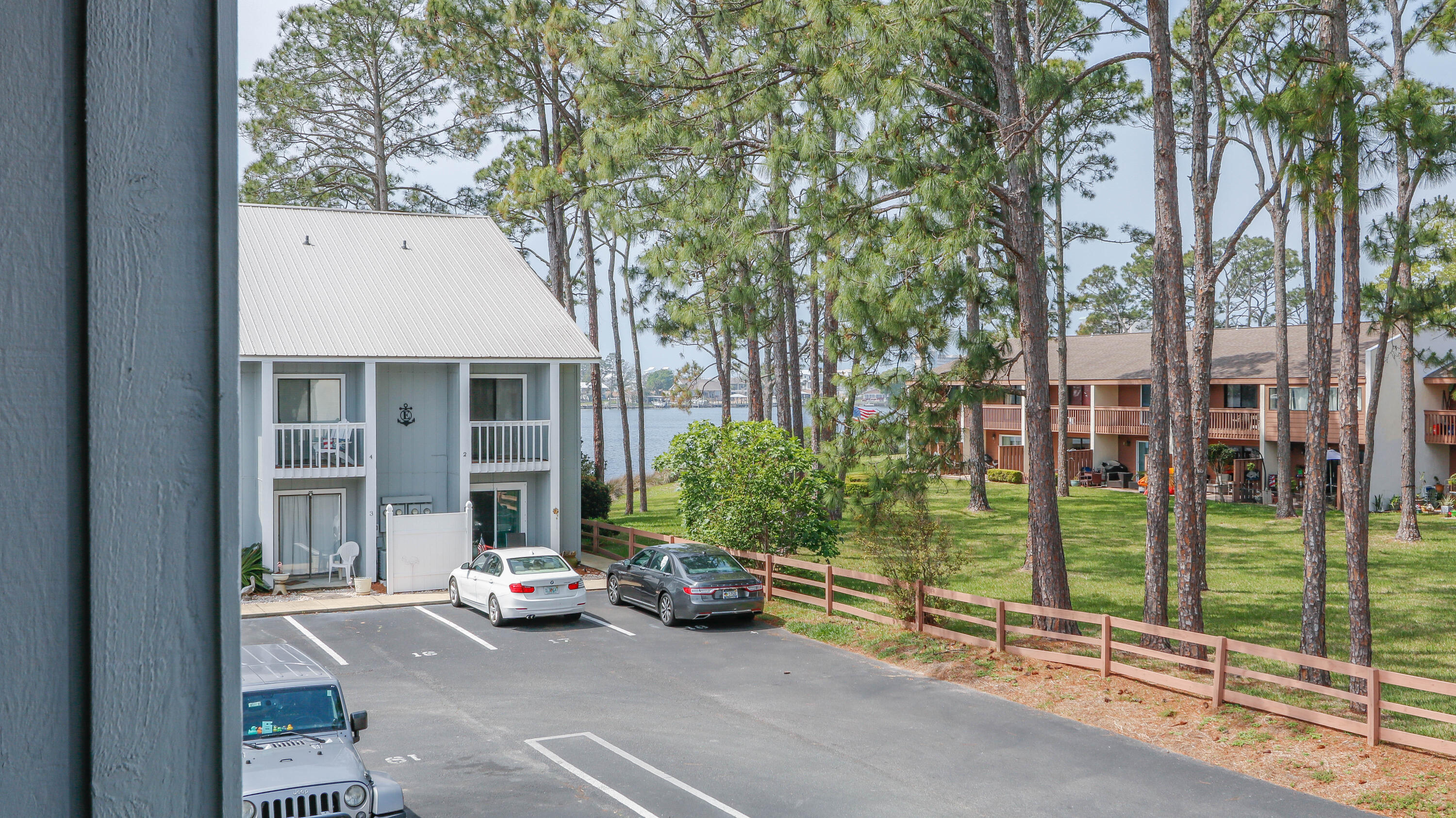 DOCKSIDE NORTH CONDO - Residential