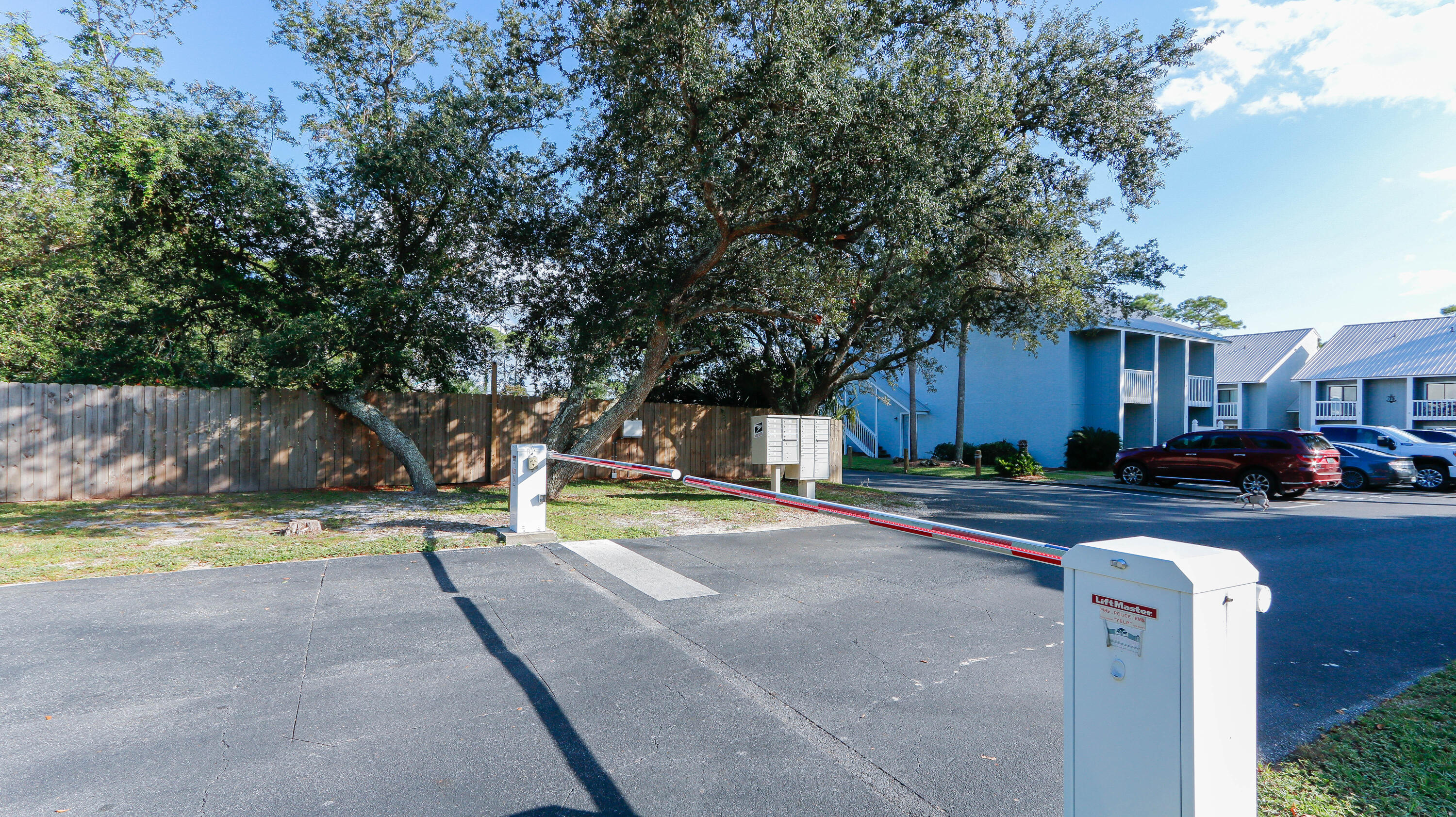 DOCKSIDE NORTH CONDO - Residential