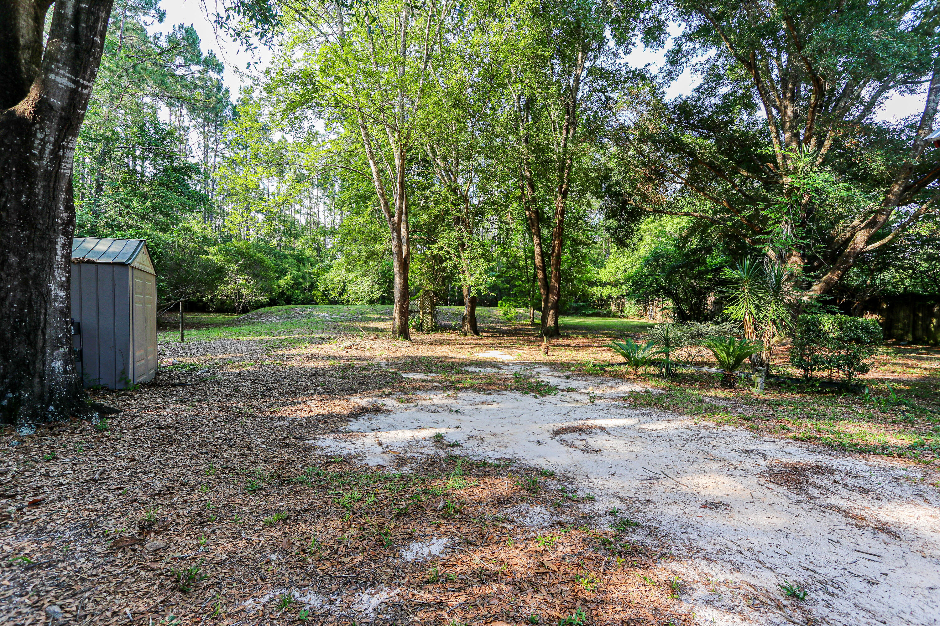 CREEKSIDE - Residential