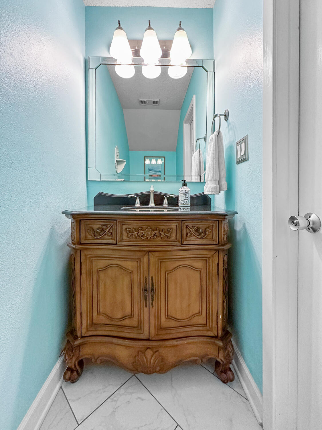 COMMODORES LANDING - Residential