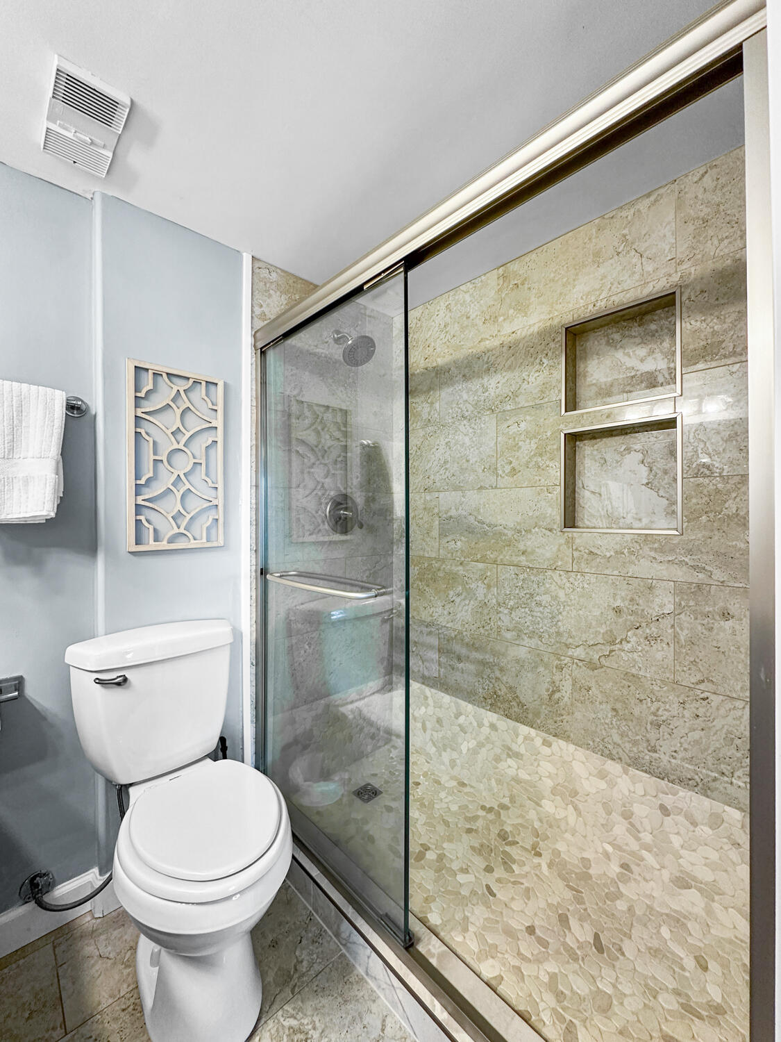 COMMODORES LANDING - Residential