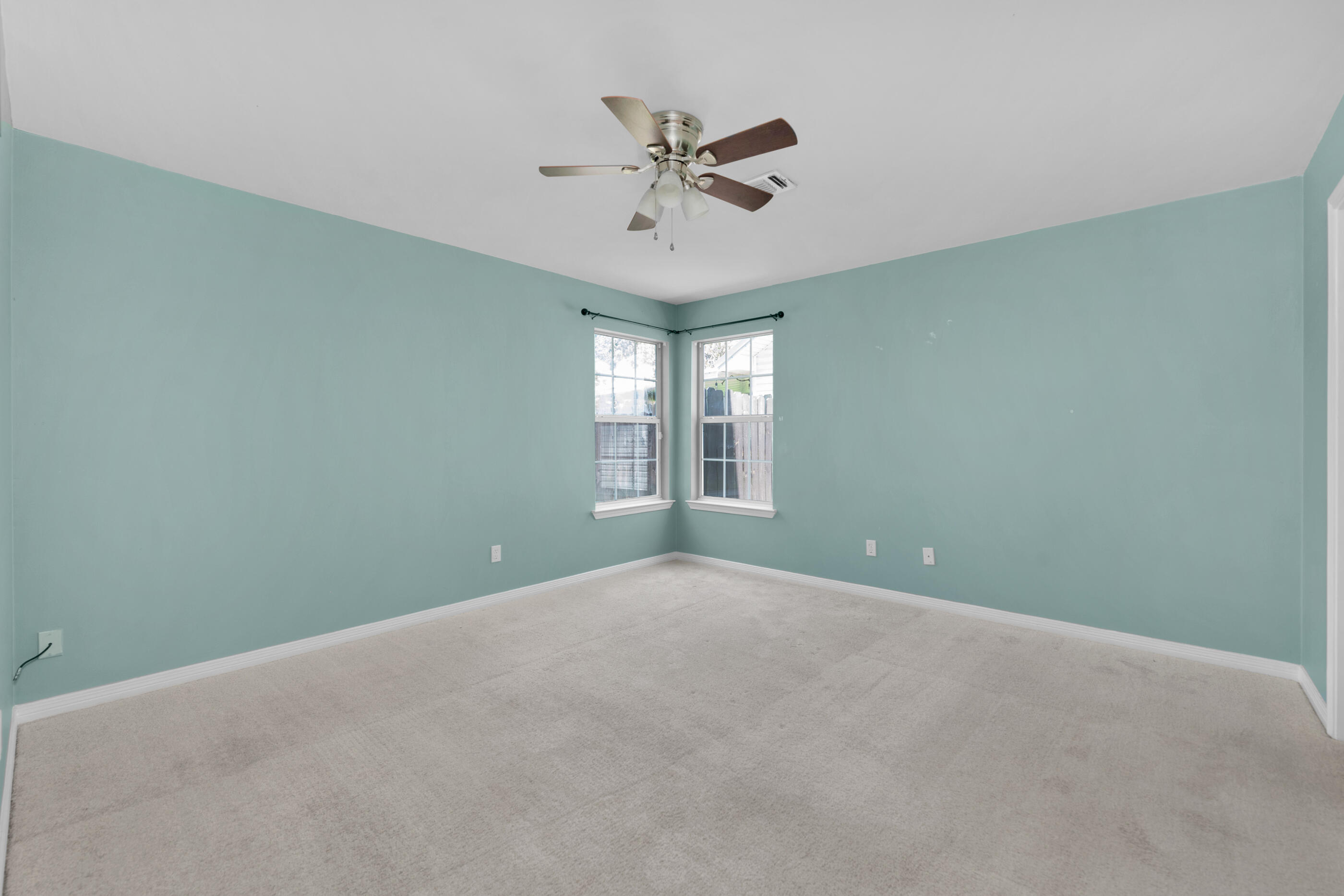 EMERALD ESTATES - Residential