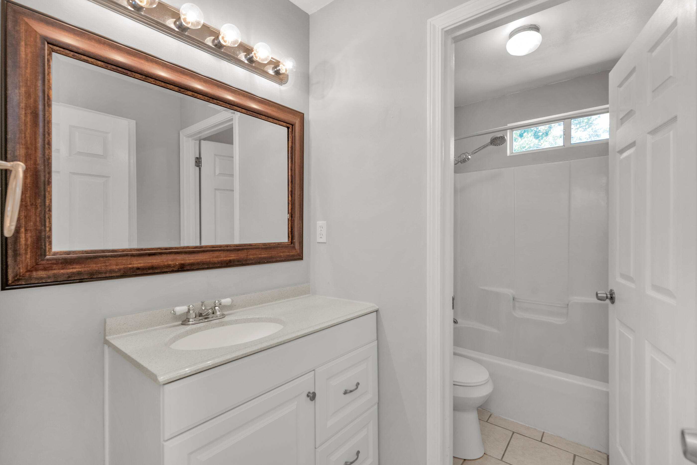 EMERALD ESTATES - Residential