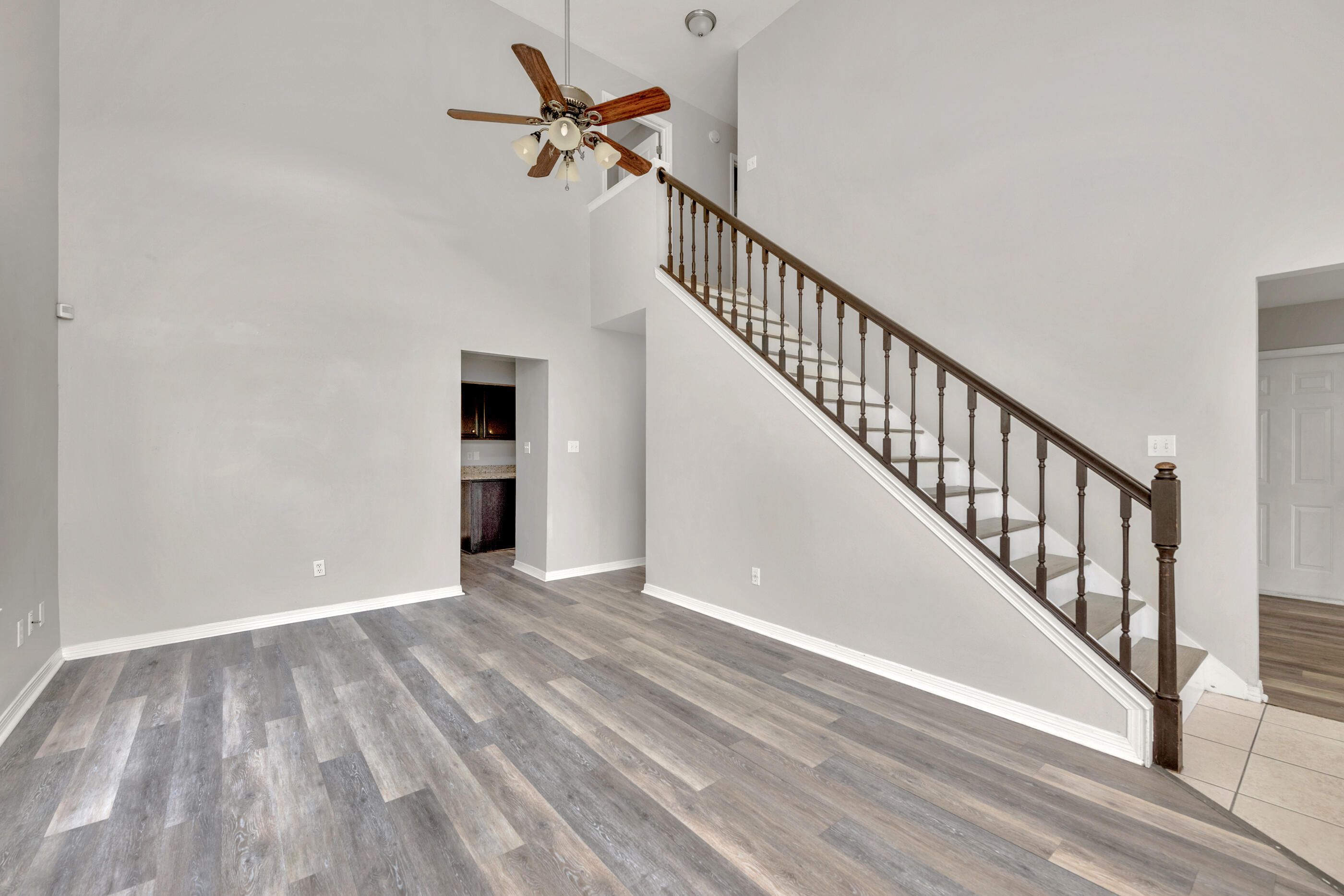 EMERALD ESTATES - Residential