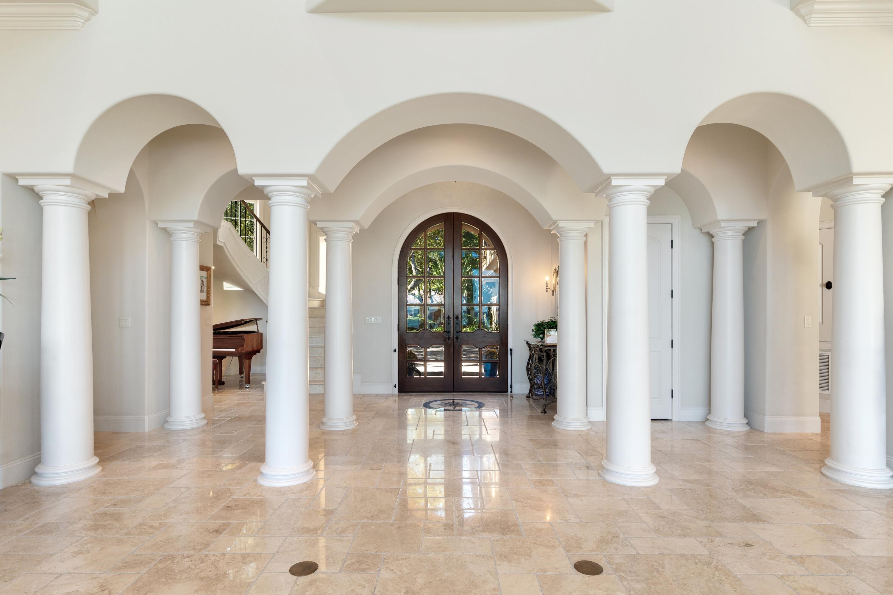 LAKE LORRAINE ESTATES - Residential