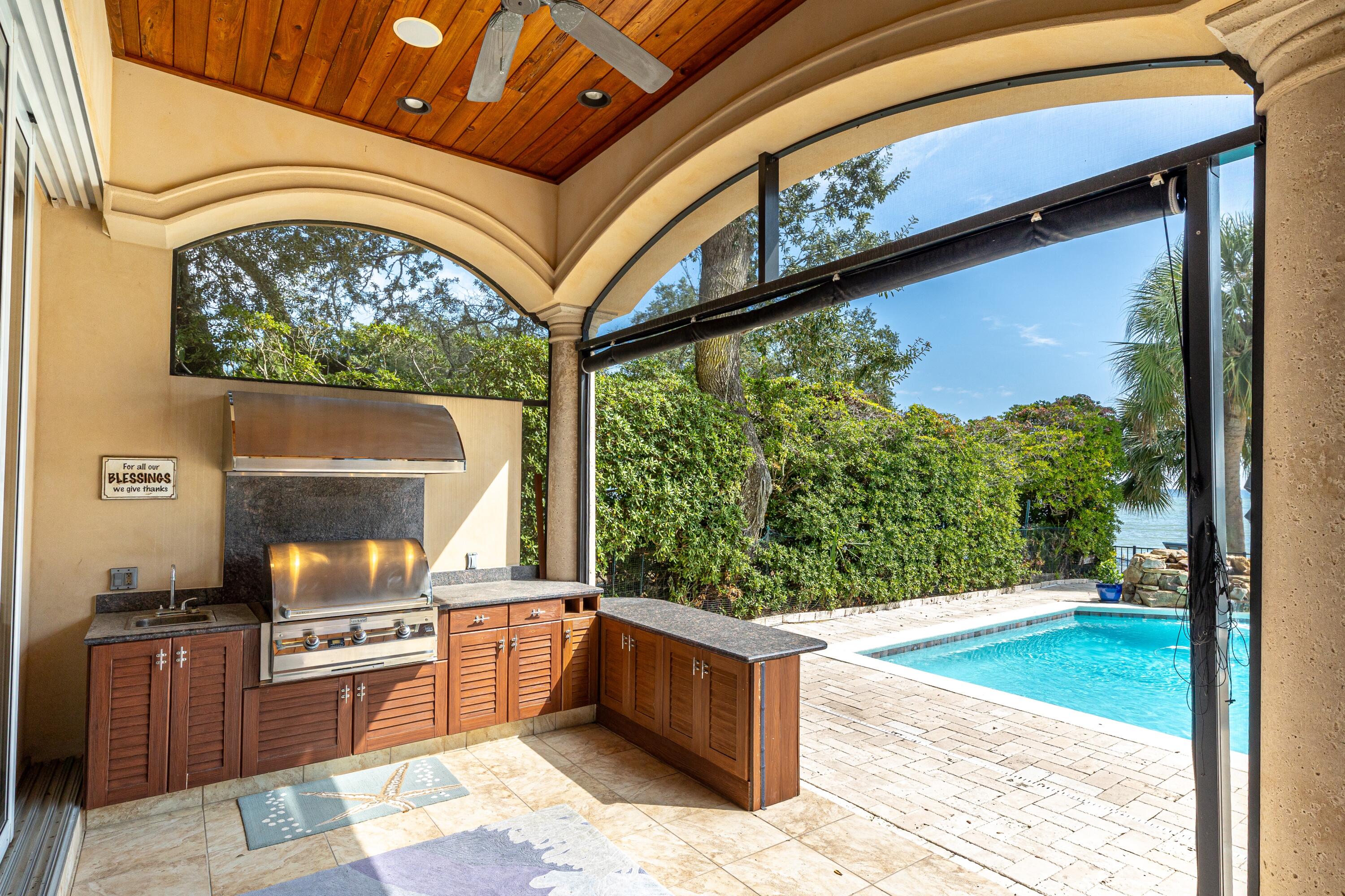 LAKE LORRAINE ESTATES - Residential