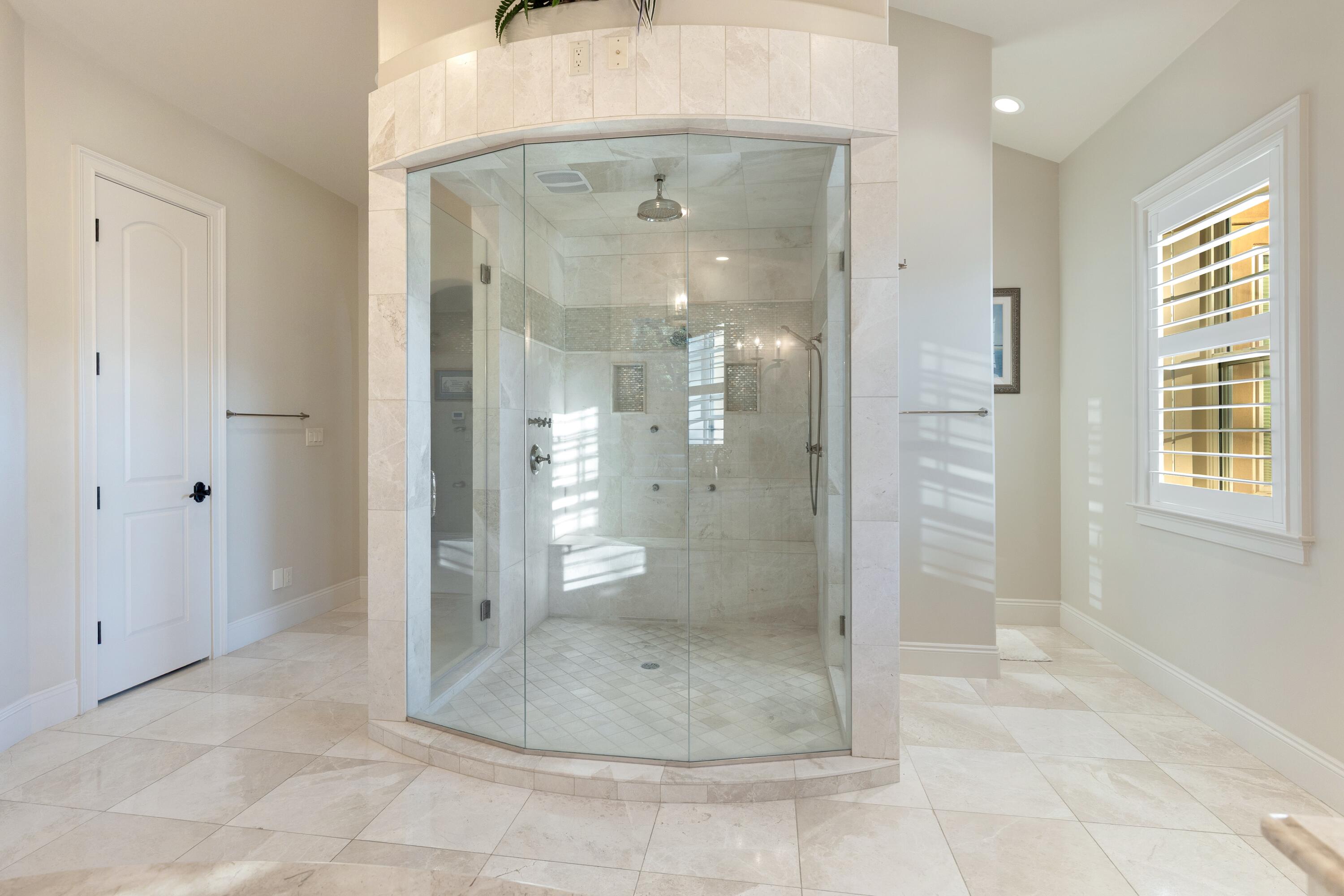 LAKE LORRAINE ESTATES - Residential