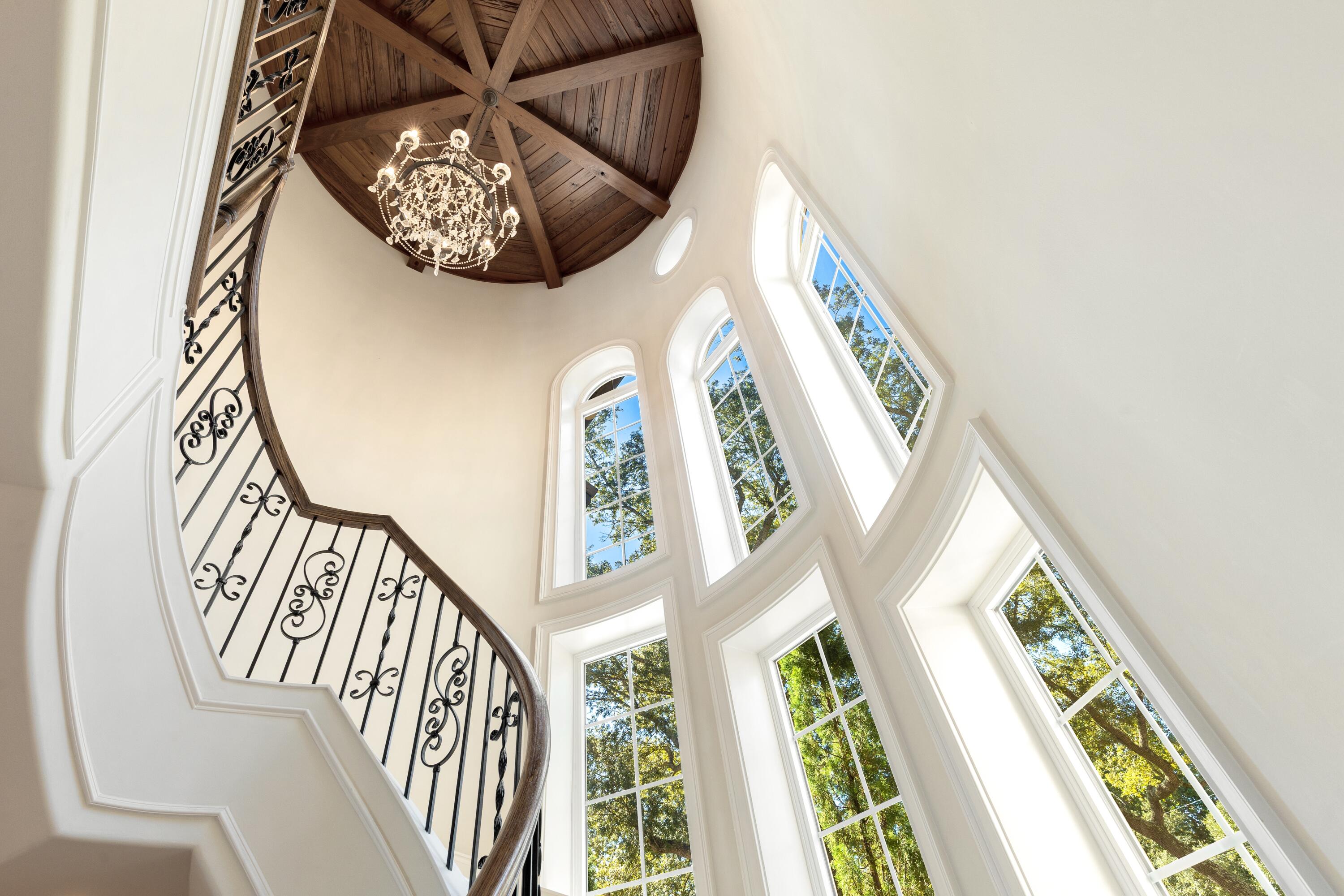 LAKE LORRAINE ESTATES - Residential