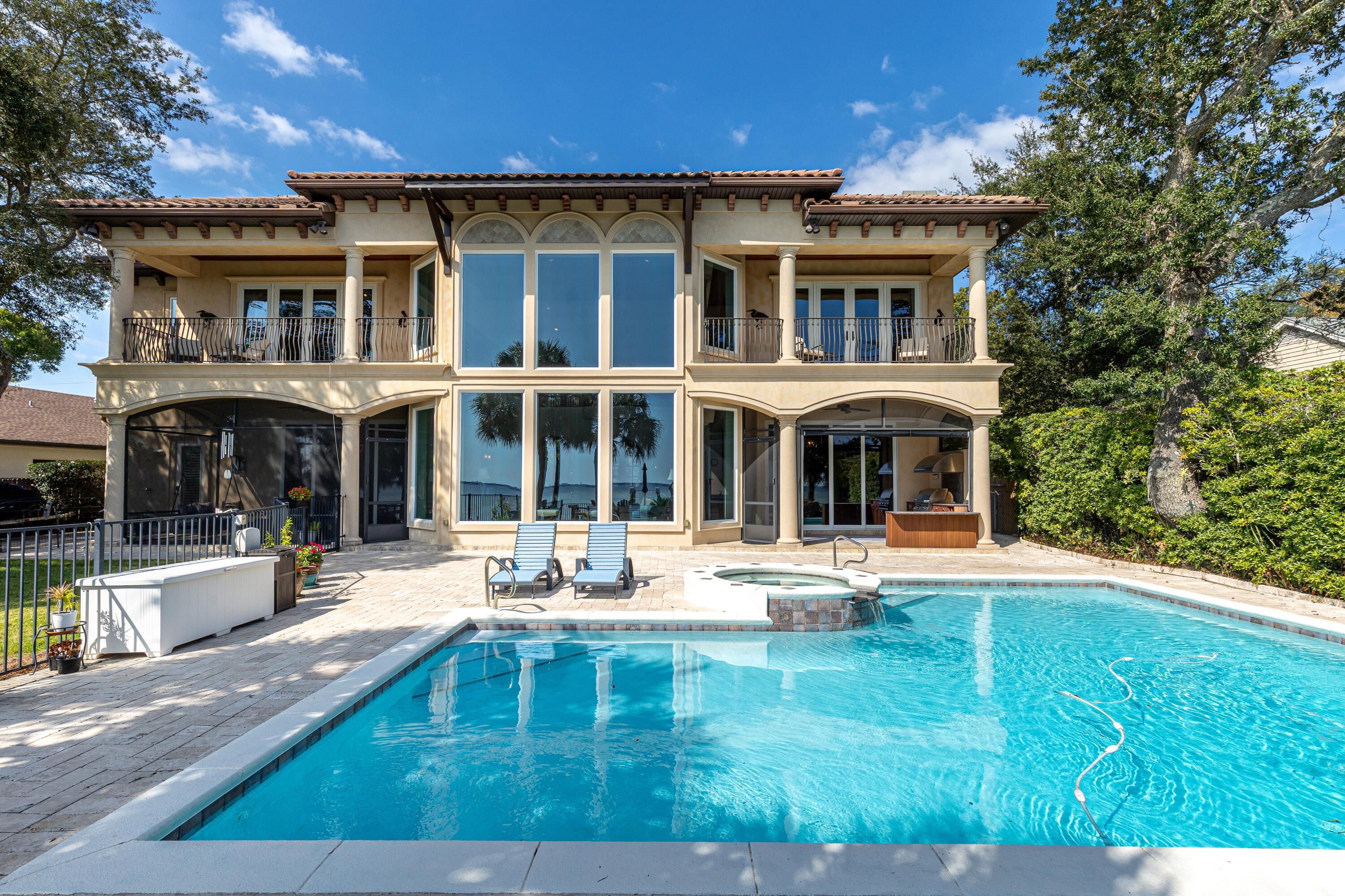 LAKE LORRAINE ESTATES - Residential