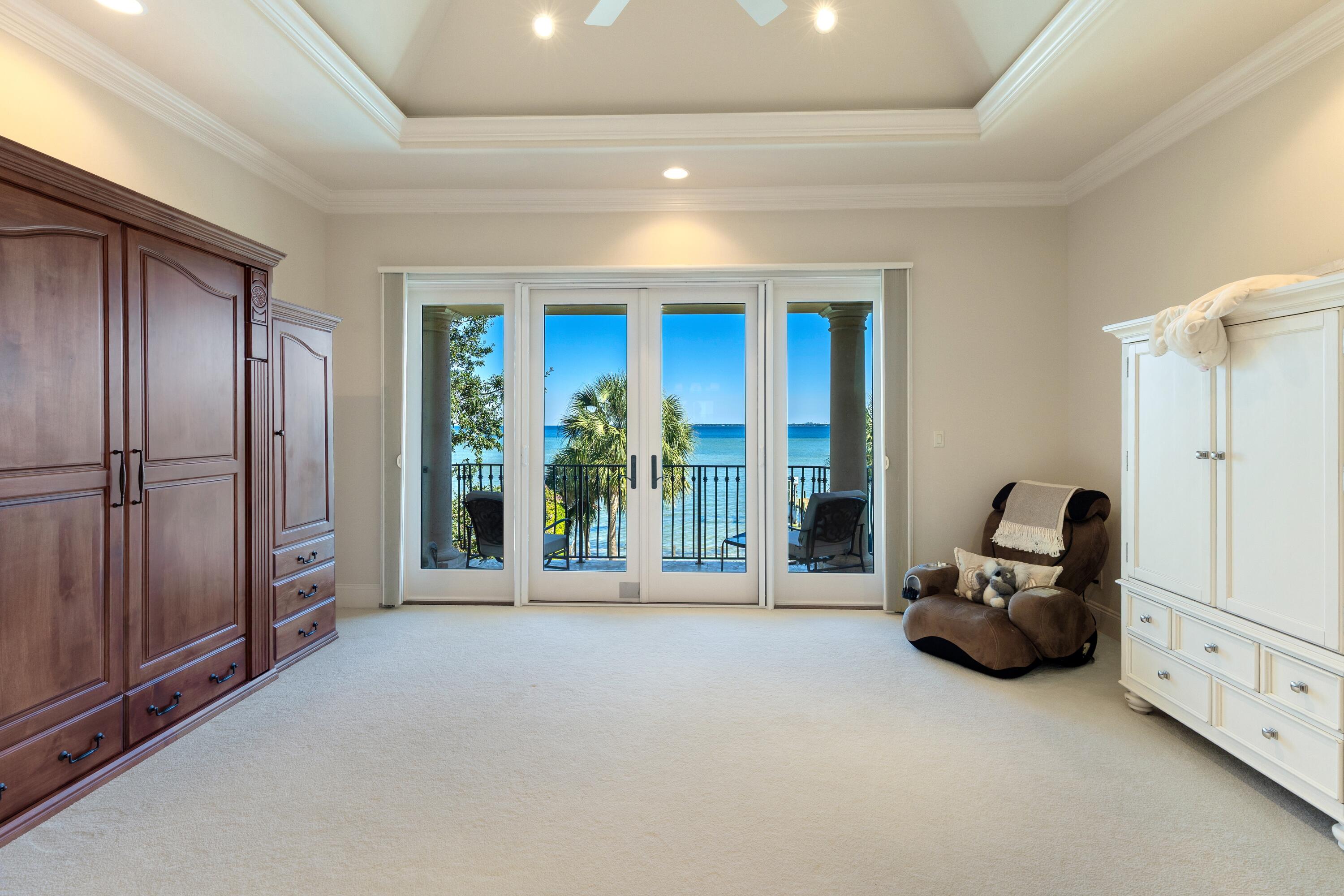 LAKE LORRAINE ESTATES - Residential