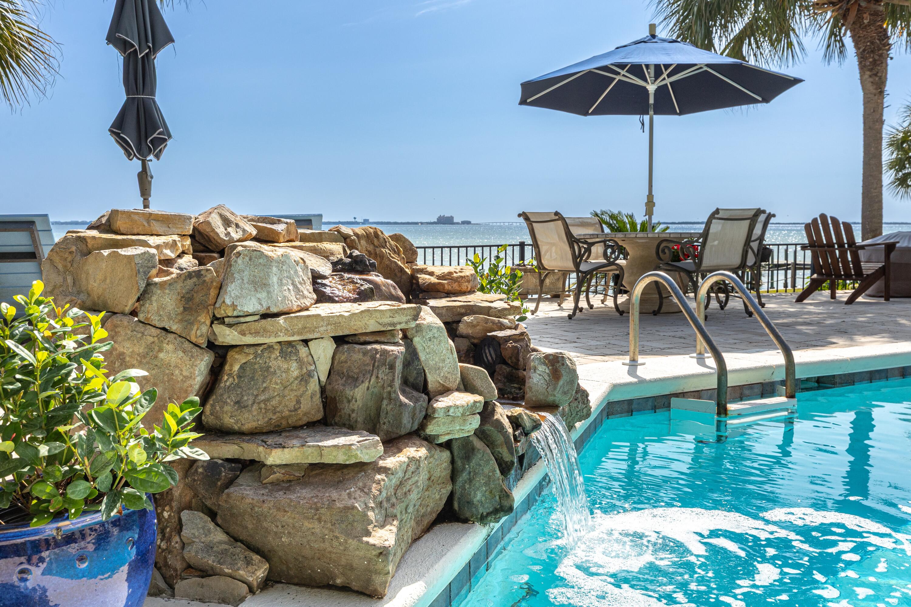 LAKE LORRAINE ESTATES - Residential