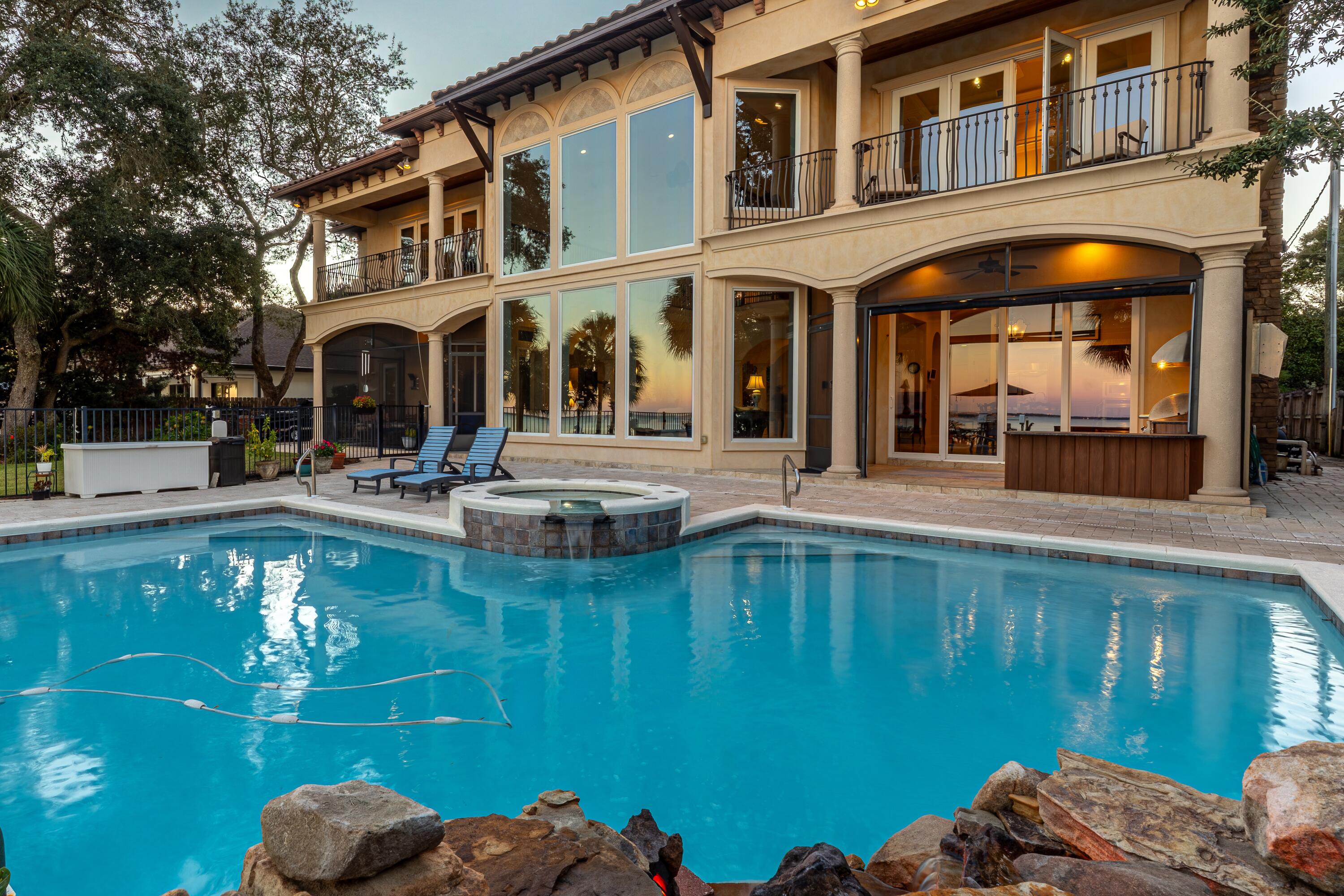 LAKE LORRAINE ESTATES - Residential