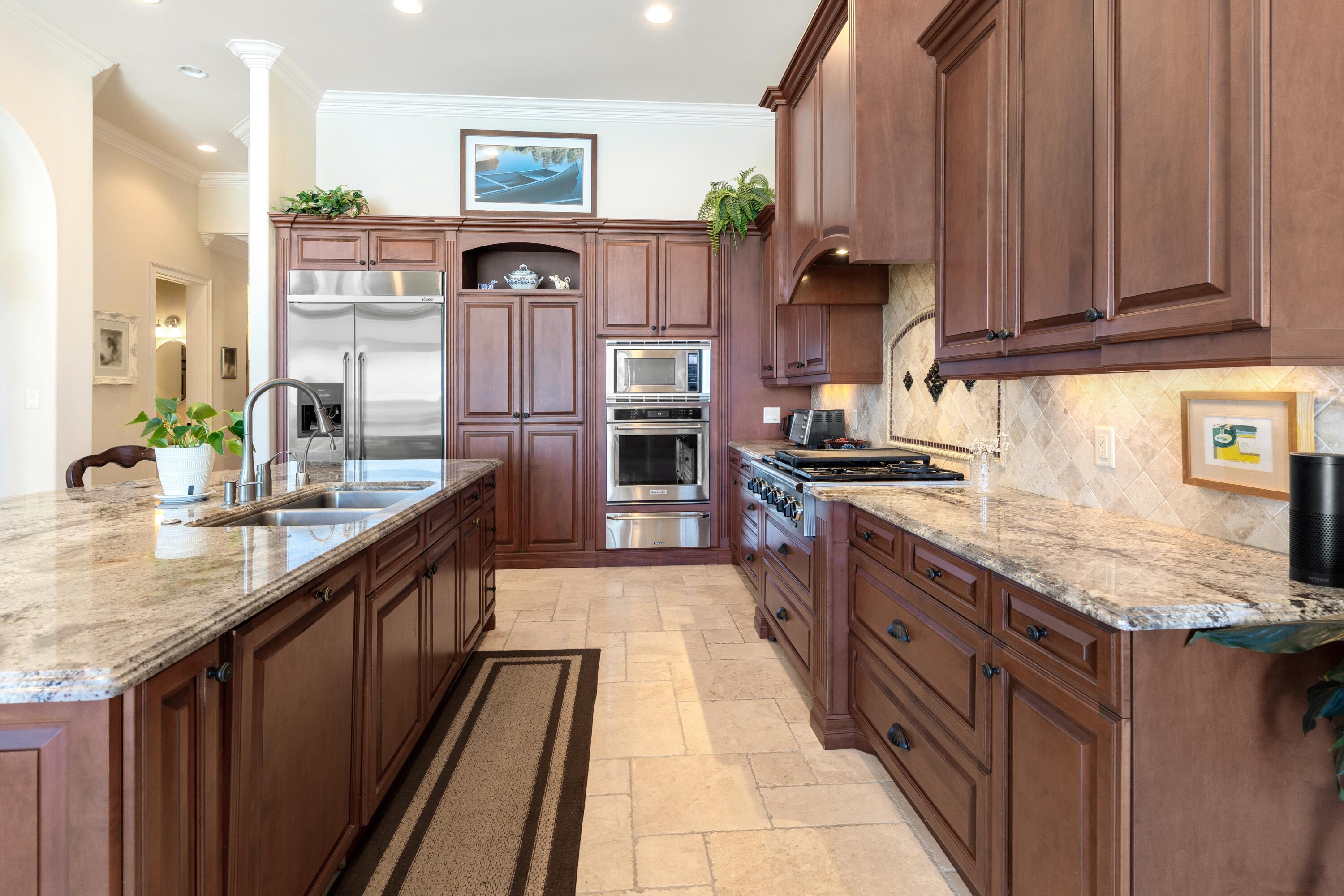 LAKE LORRAINE ESTATES - Residential