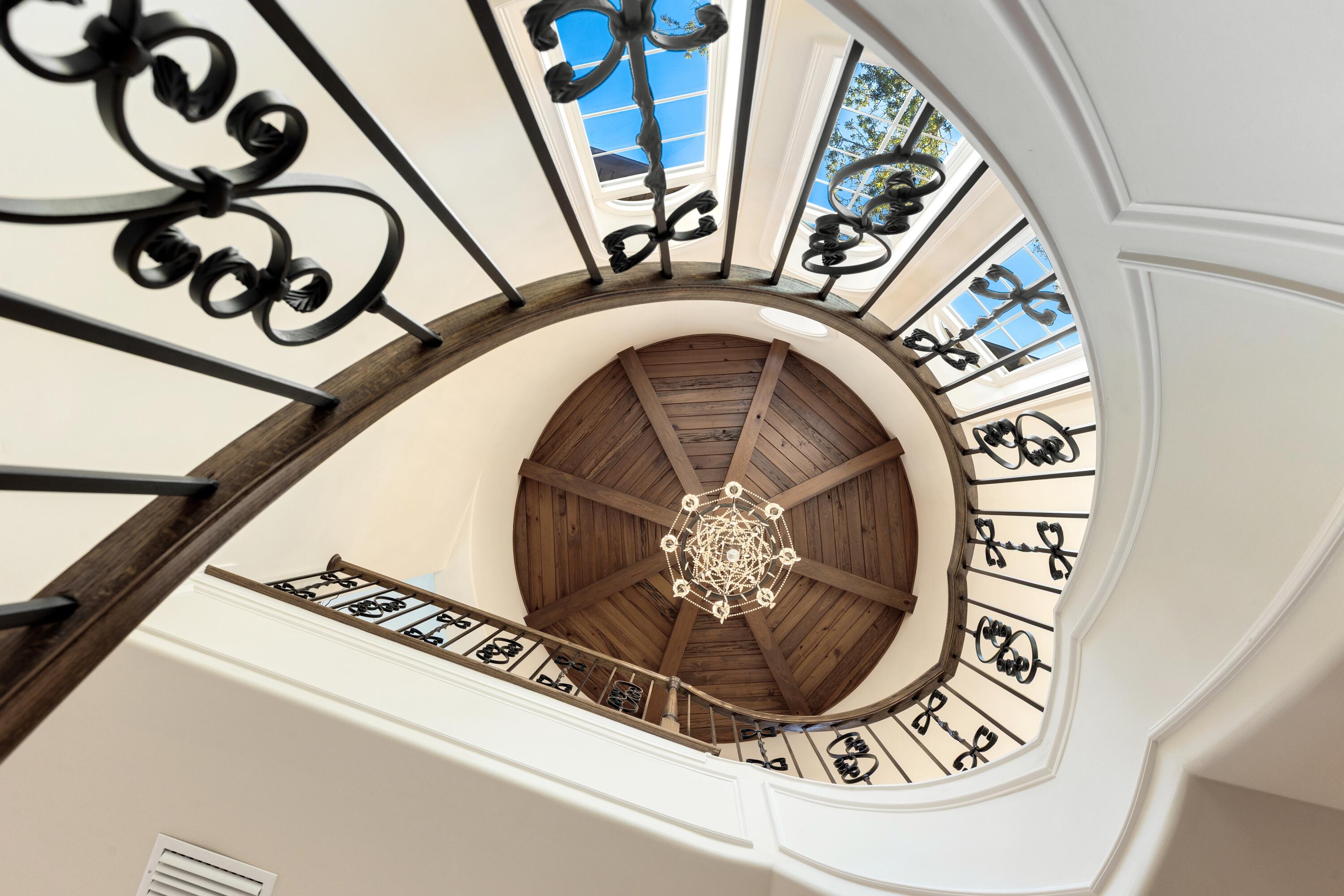 LAKE LORRAINE ESTATES - Residential