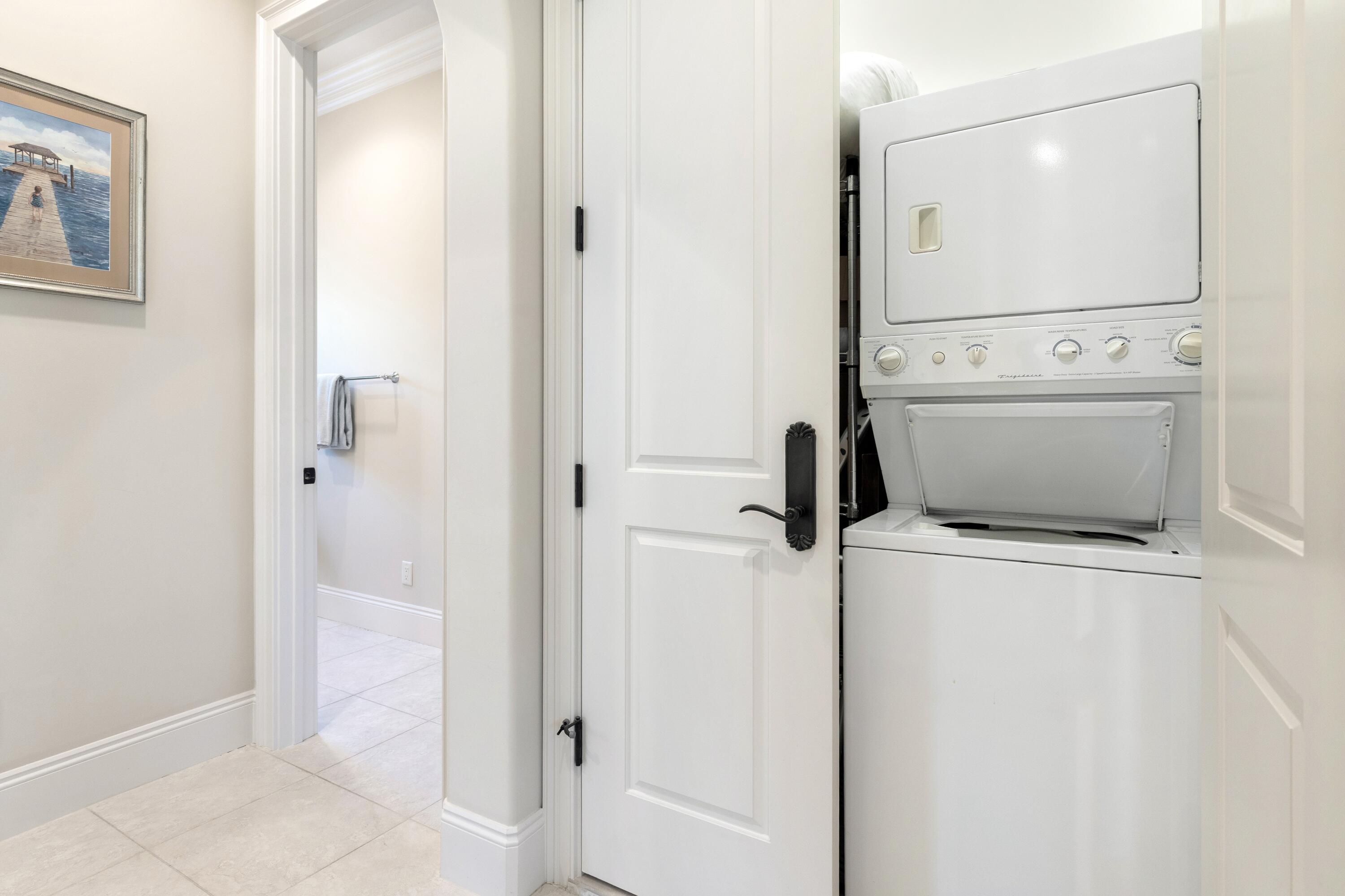 LAKE LORRAINE ESTATES - Residential