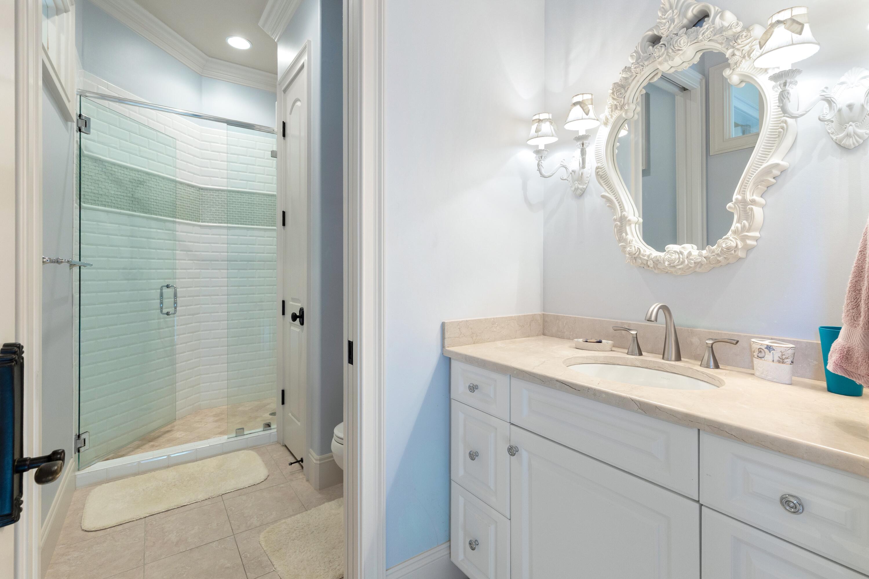 LAKE LORRAINE ESTATES - Residential