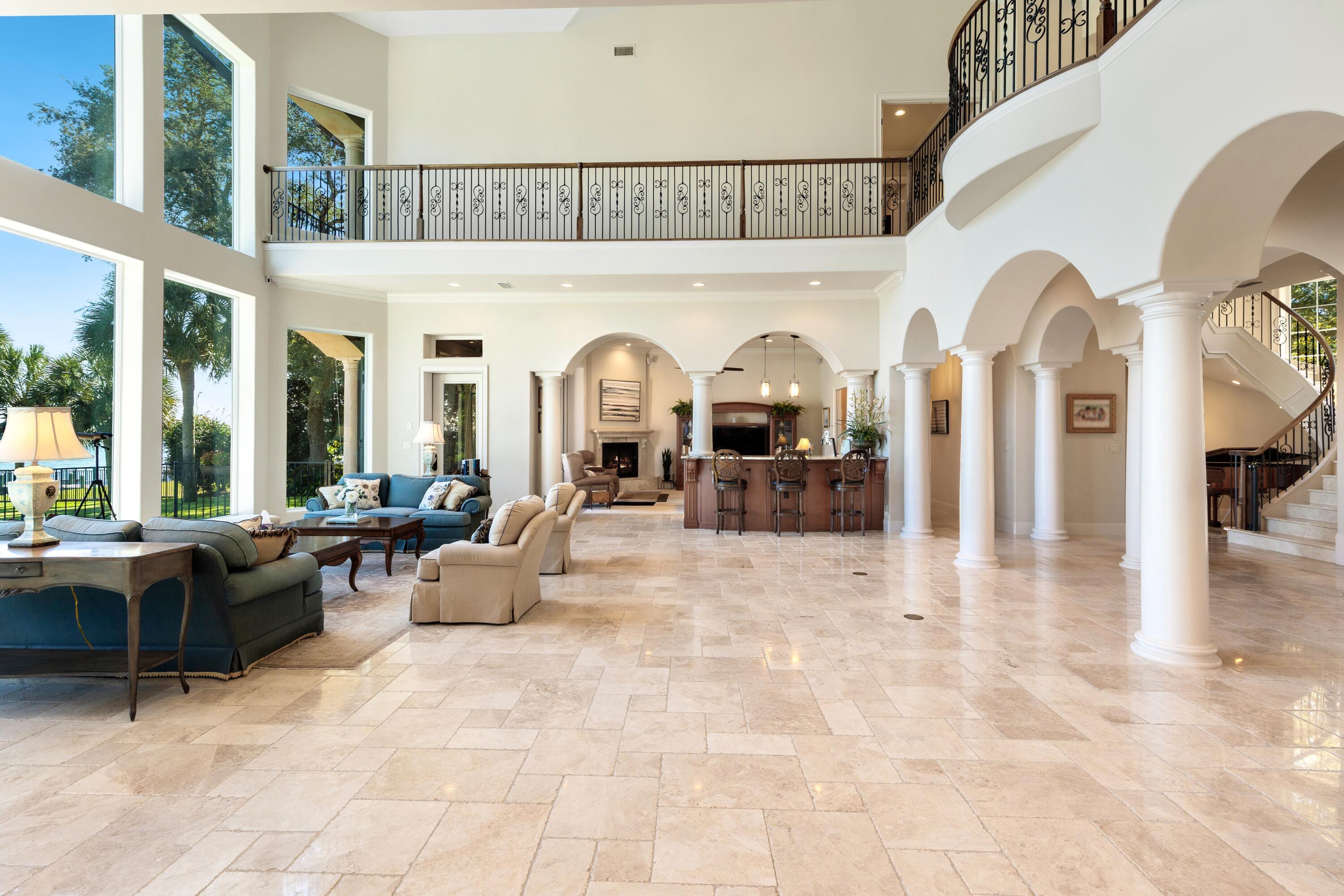 LAKE LORRAINE ESTATES - Residential