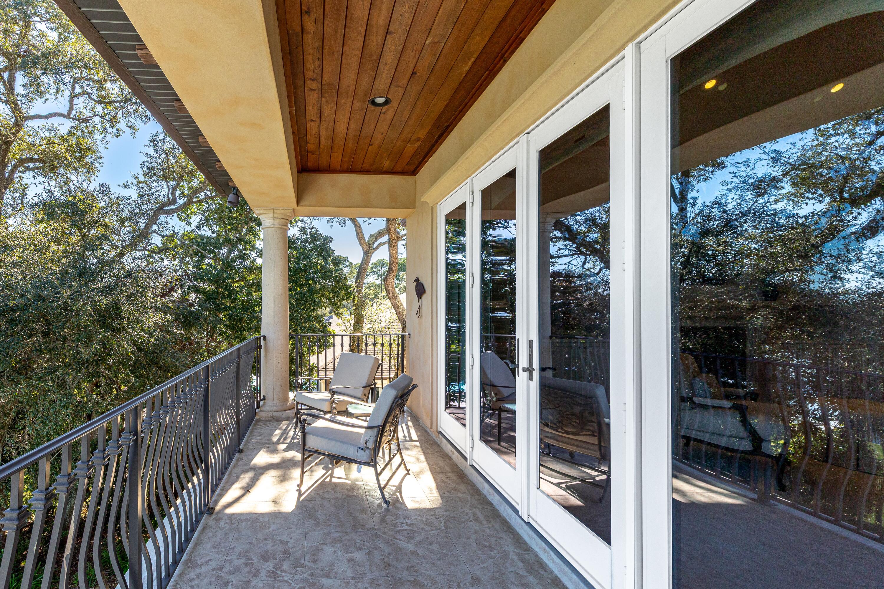 LAKE LORRAINE ESTATES - Residential