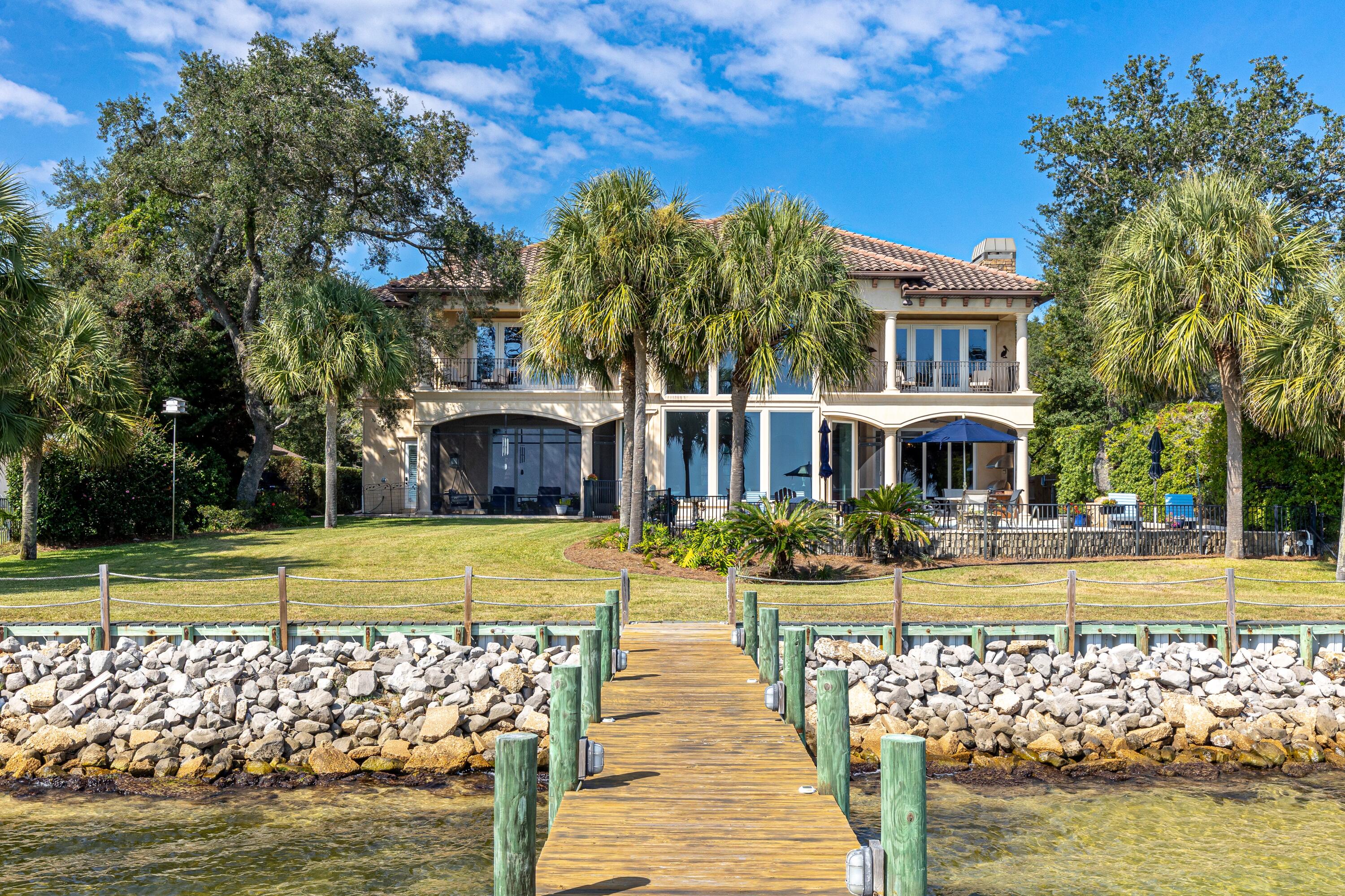 LAKE LORRAINE ESTATES - Residential