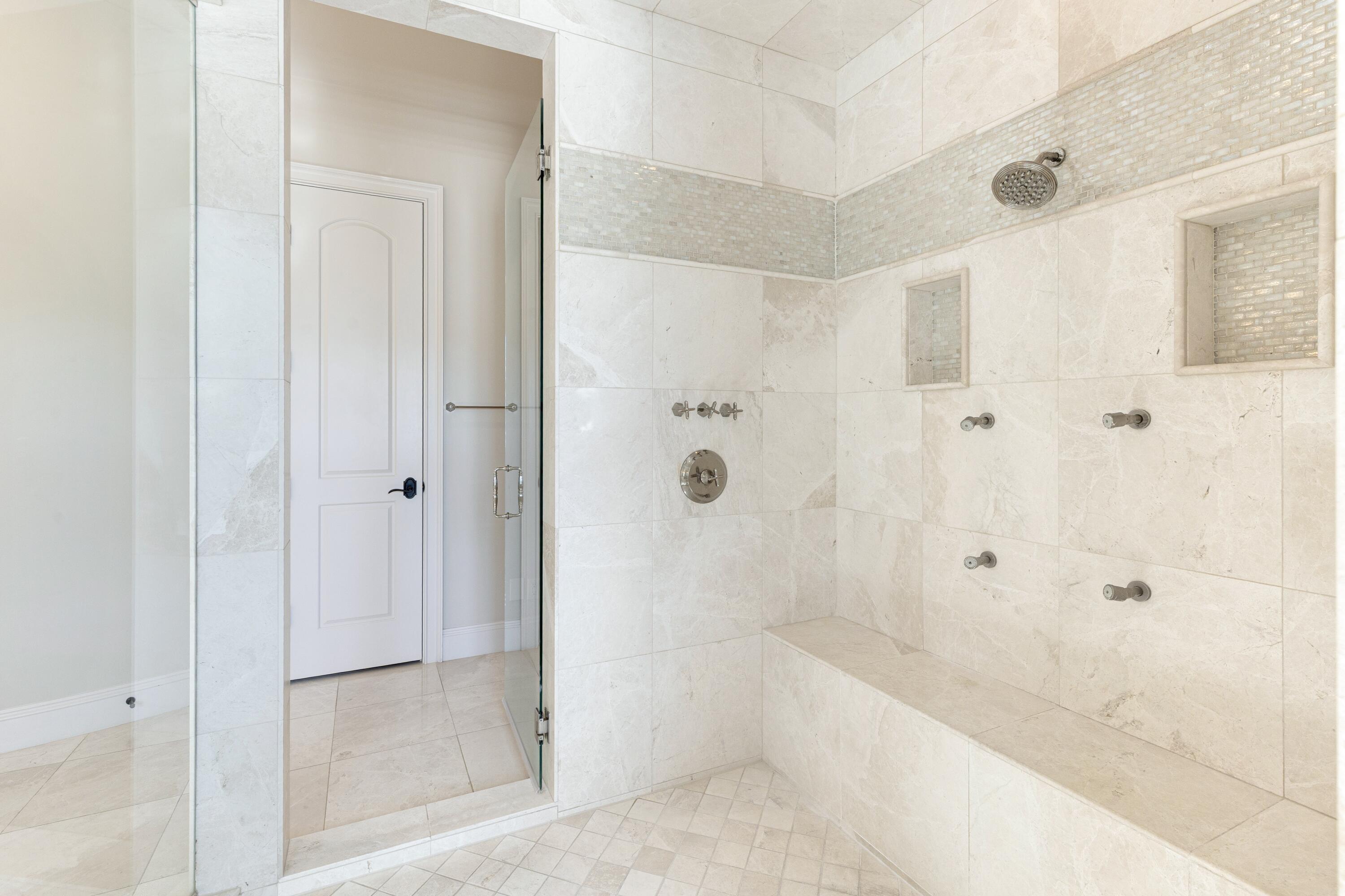 LAKE LORRAINE ESTATES - Residential