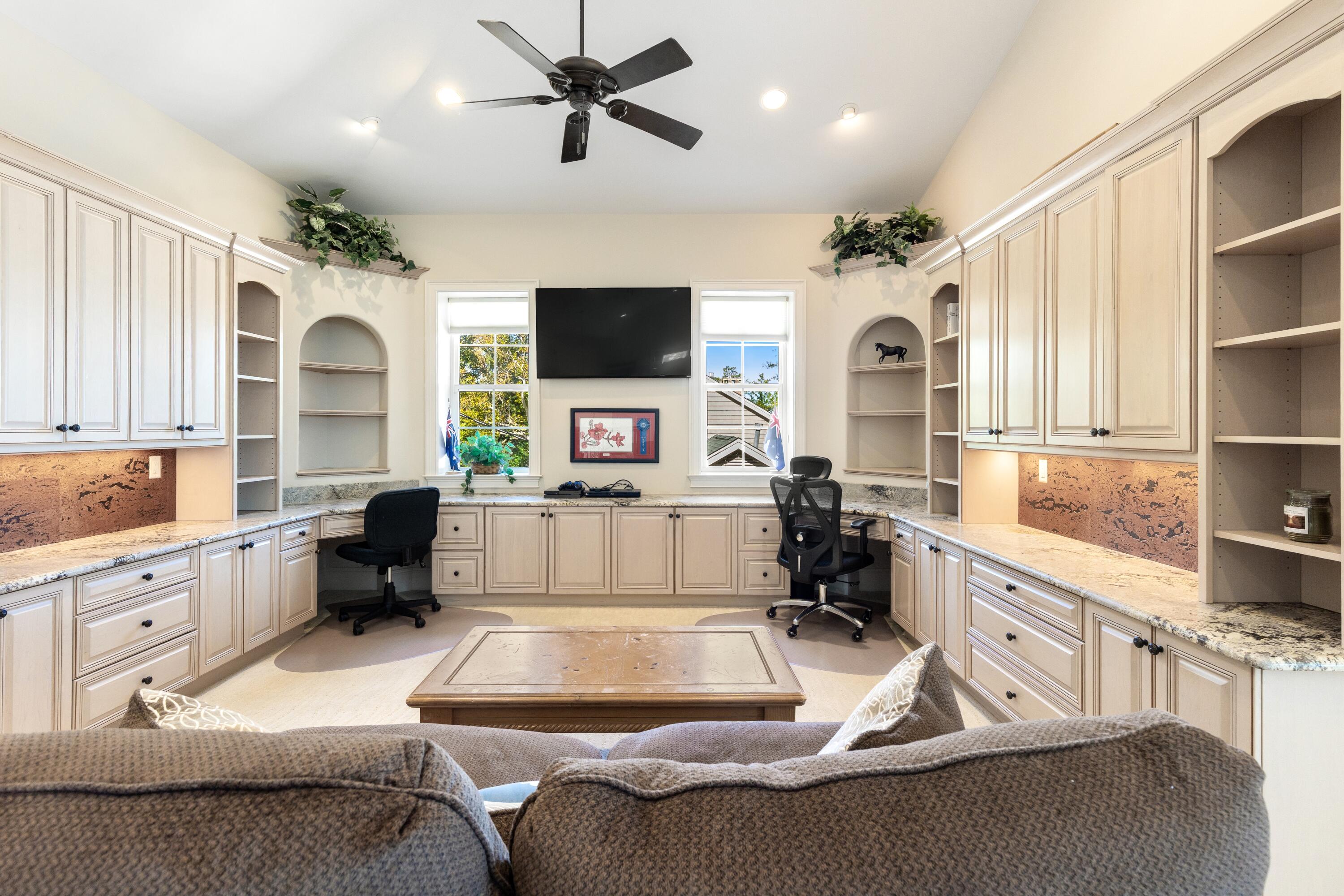 LAKE LORRAINE ESTATES - Residential