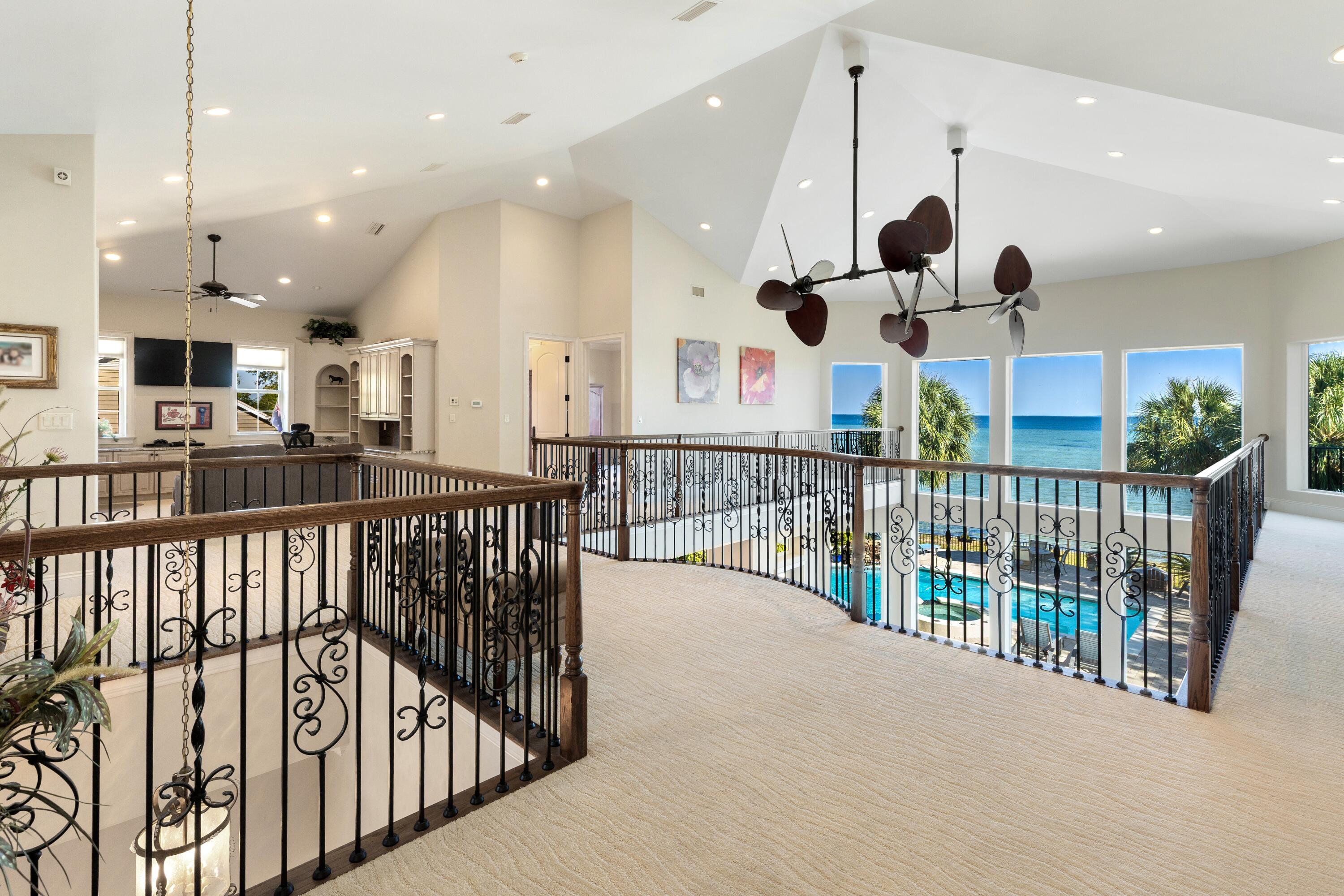 LAKE LORRAINE ESTATES - Residential