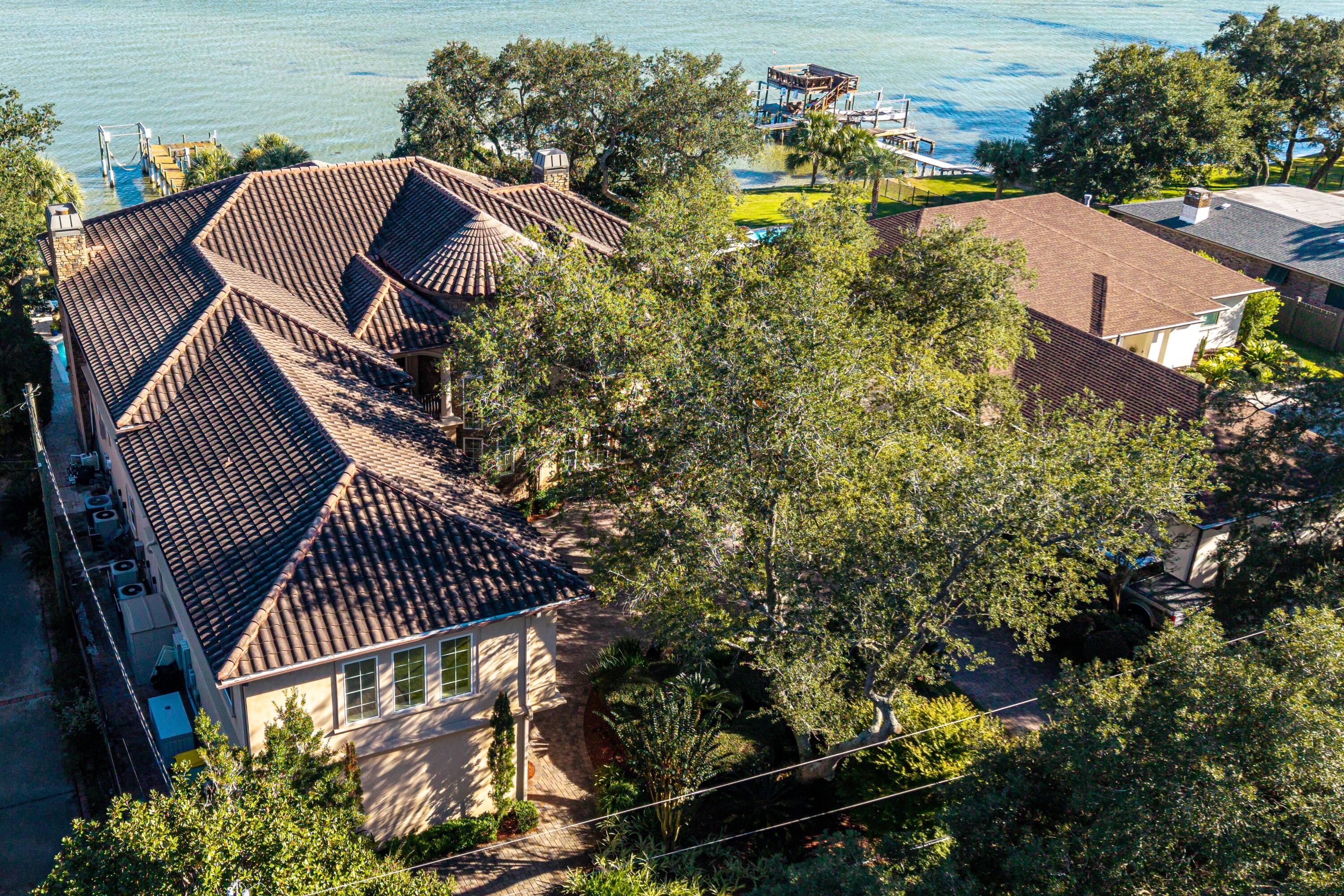 LAKE LORRAINE ESTATES - Residential