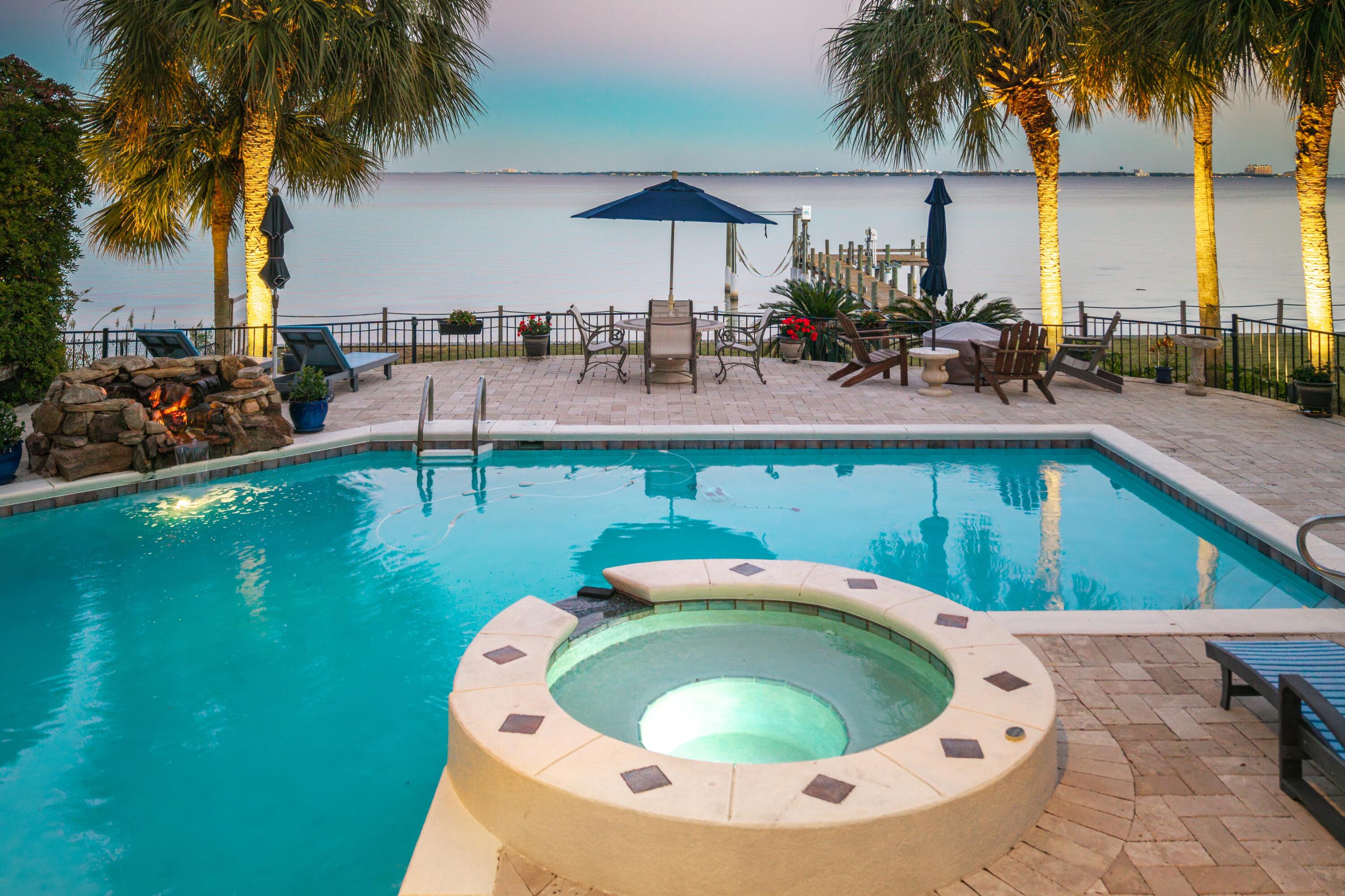 LAKE LORRAINE ESTATES - Residential