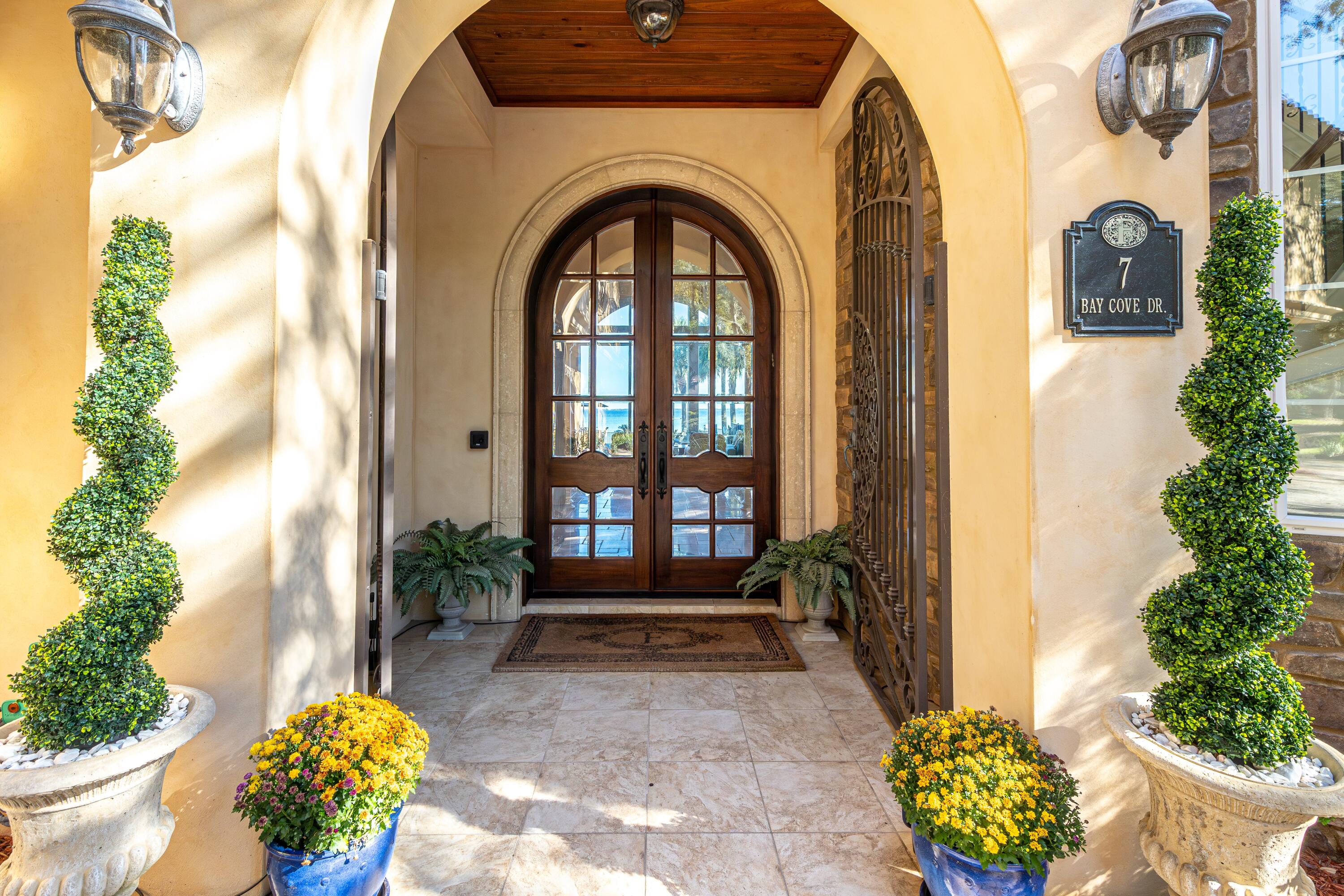 LAKE LORRAINE ESTATES - Residential