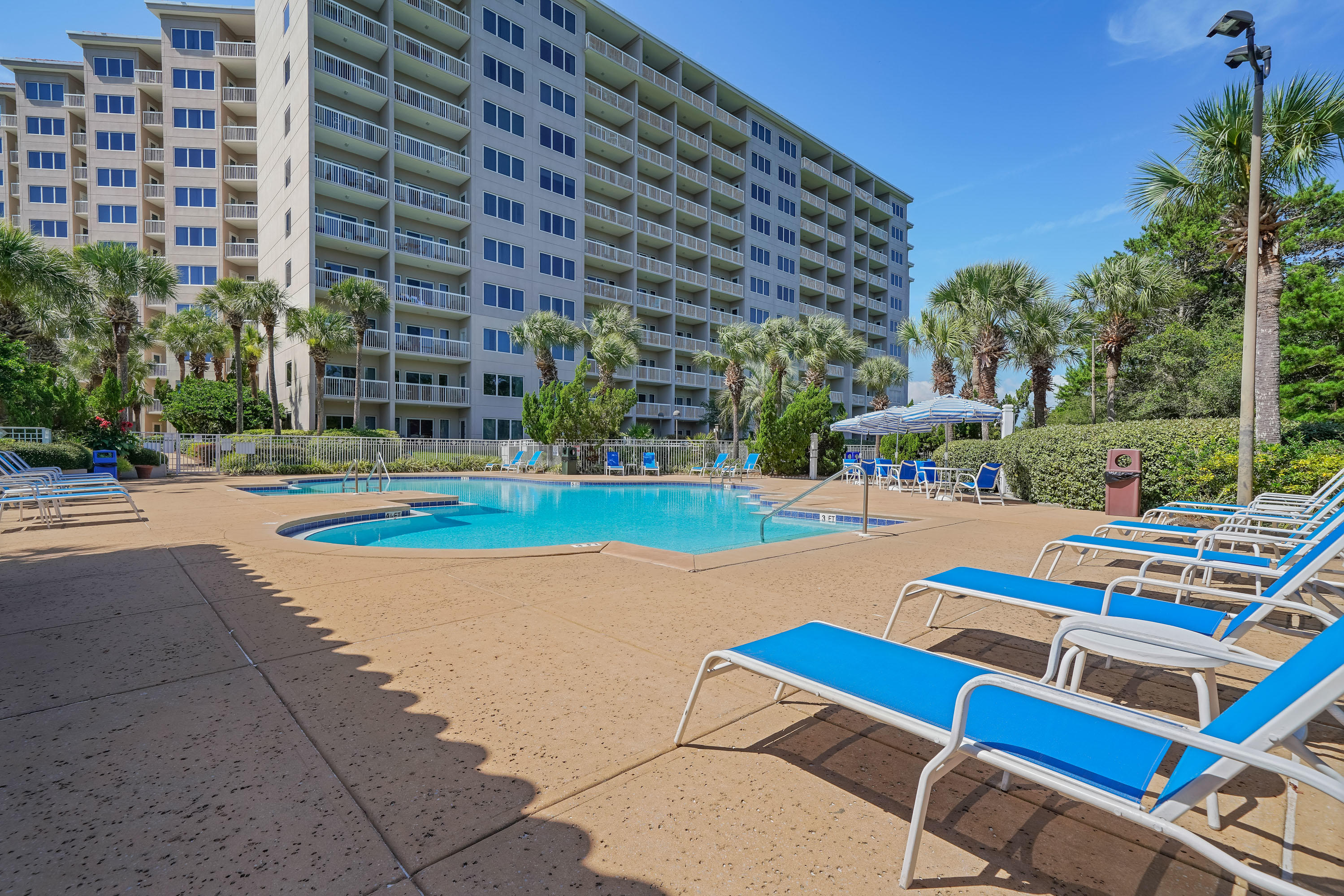 SUMMIT AT TOPS'L (THE) - Residential