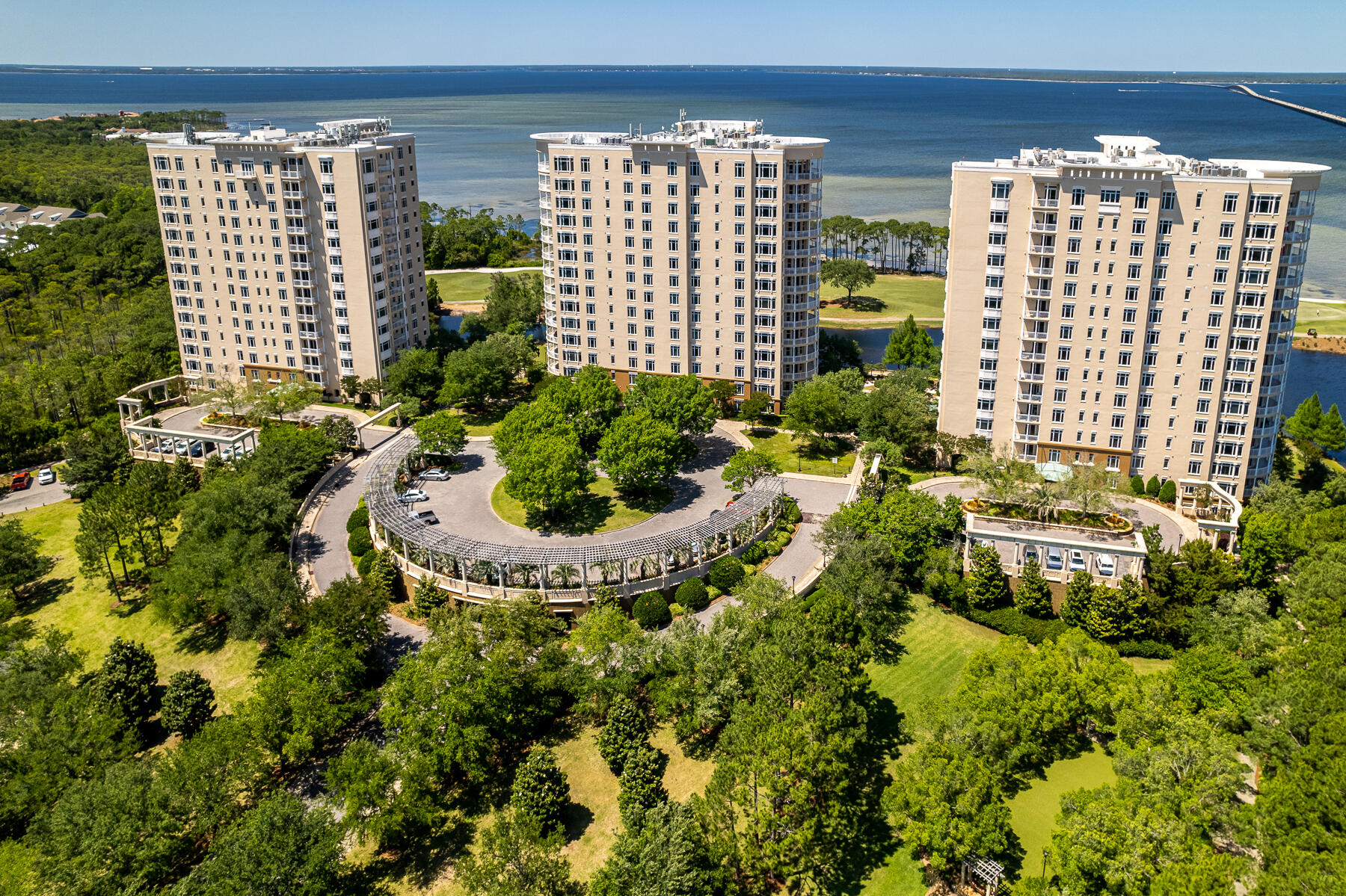 Enjoy the fabulous lifestyle of One Water Place at Kelly Plantation! Lease opportunities at this exclusive address are rare. Please inquire for further details.