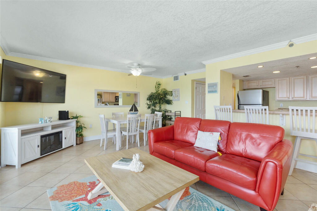 ocean breeze condominium - Residential