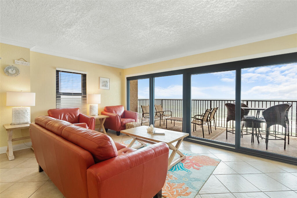 ocean breeze condominium - Residential