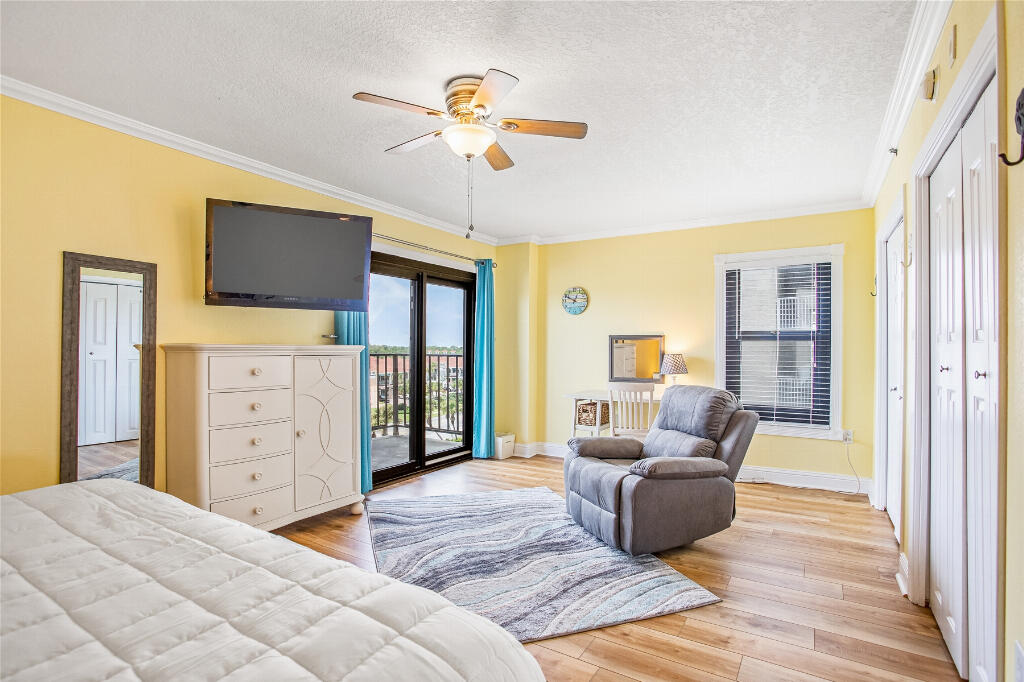 ocean breeze condominium - Residential