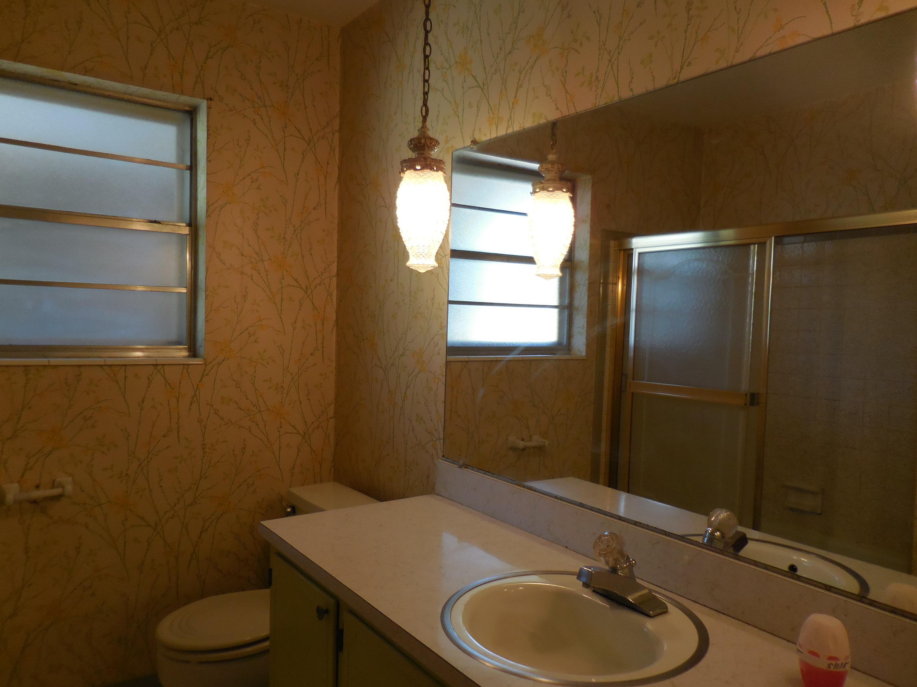 CAROL ANNE MANOR 1ST ADDN - Residential