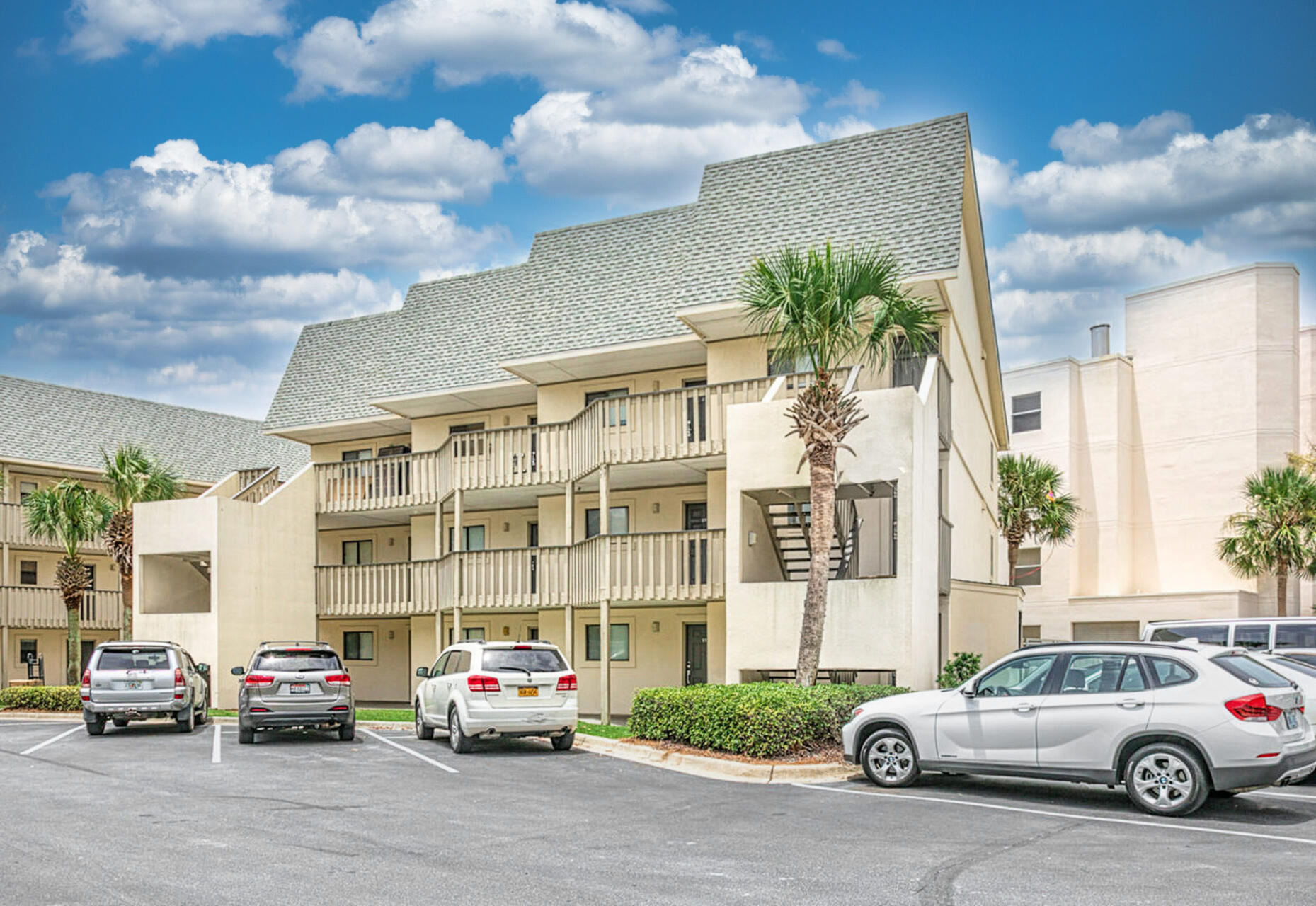 Few places can capture the magic of the Emerald Coast and the beaches of 30-A...this lovely one bedroom condo at Beachside Condo does. Sited in a prime TOP floor location which allows you a short walk down to the beach and Gulf views, this condo exudes sophistication and embodies an eminently livable floor plan and effortless style. Conveys furnished with all you need to enjoy the beach life. Beachside Condo at Seagrove is a perennial favorite - enjoy the sparkling pool, bbq grill area and the lush, well maintained grounds. Spend your days shopping and eating in the quaint beach towns nearby or RIGHT across the street for ease. You can enjoy the beach, but come back to the condo as many times as you need for quick snack breaks, drinks, bathroom, and more! The balcony is situated perfectly