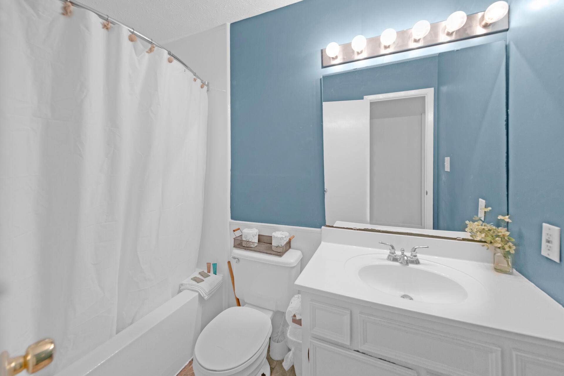 BEACHSIDE CONDO AT SEAGROVE - Residential