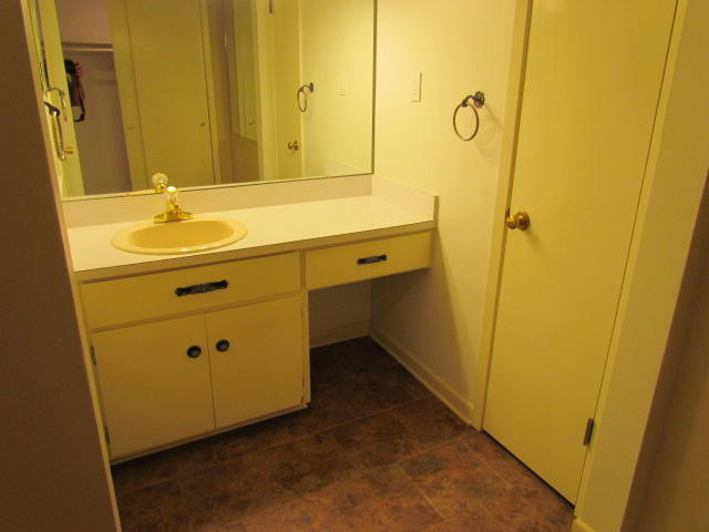 edge water village s/d lot 1 blk 7 810-659 - Residential Lease