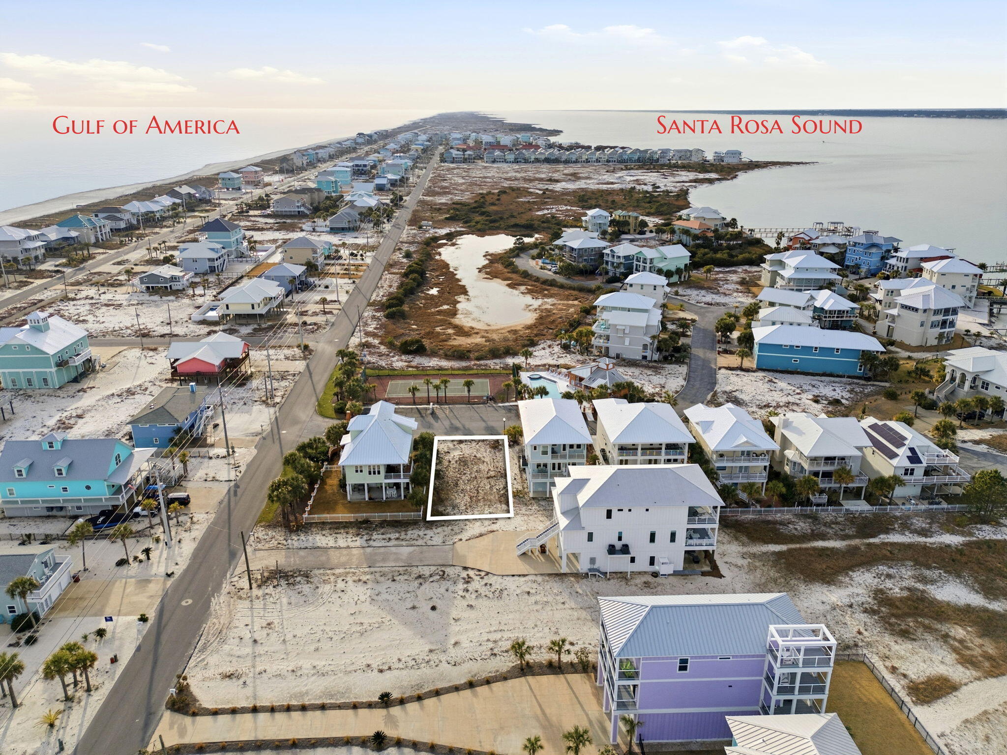 CARIBBEAN ISLES - Land