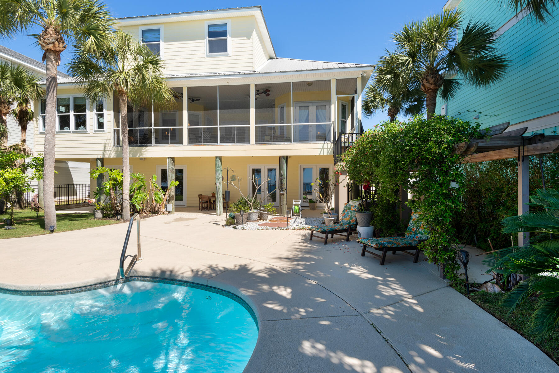 SOUNDSIDE - Residential