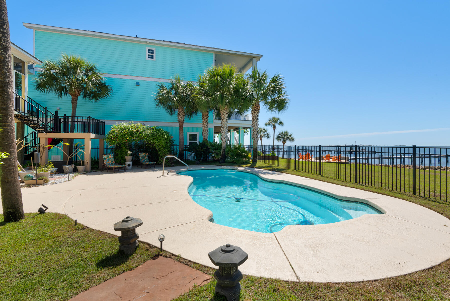 SOUNDSIDE - Residential