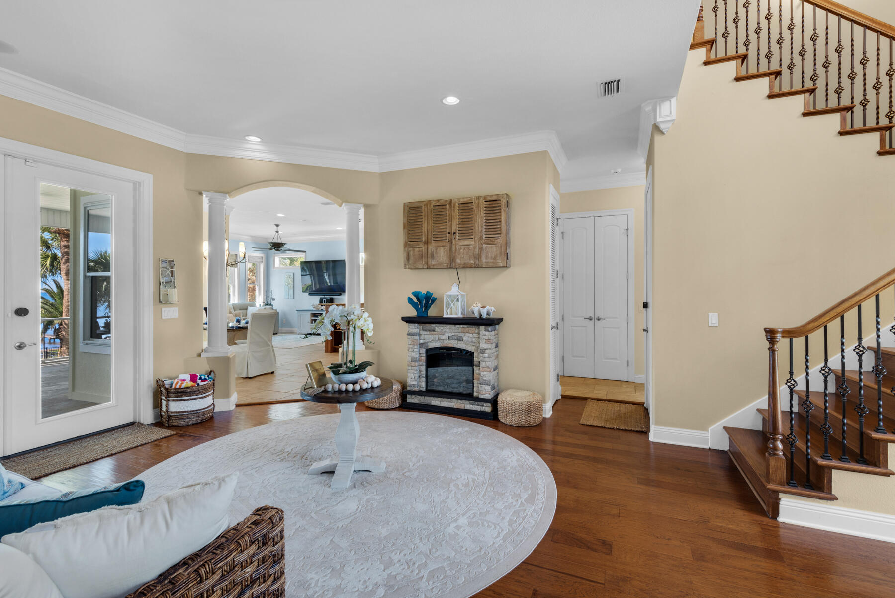 SOUNDSIDE - Residential