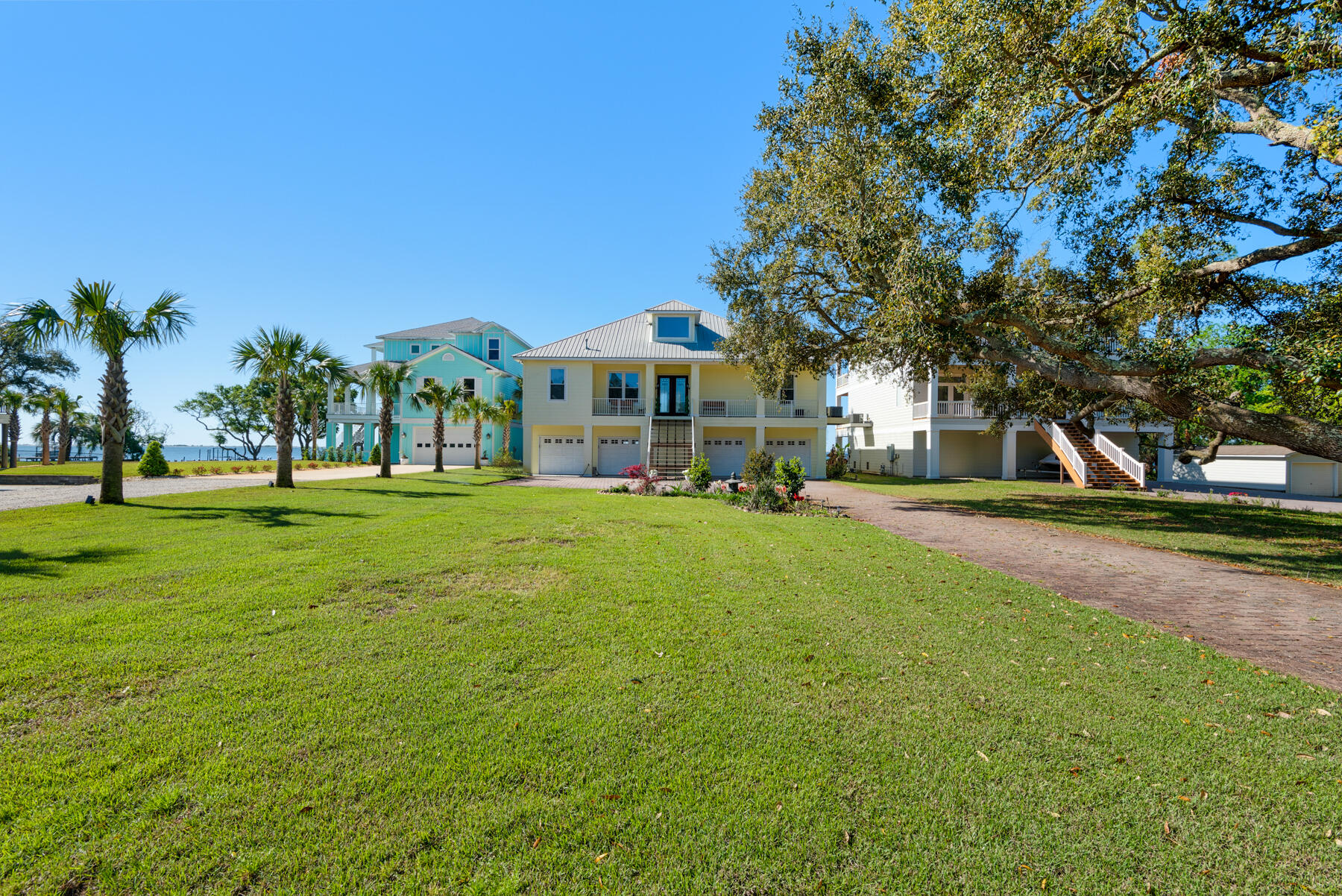 SOUNDSIDE - Residential