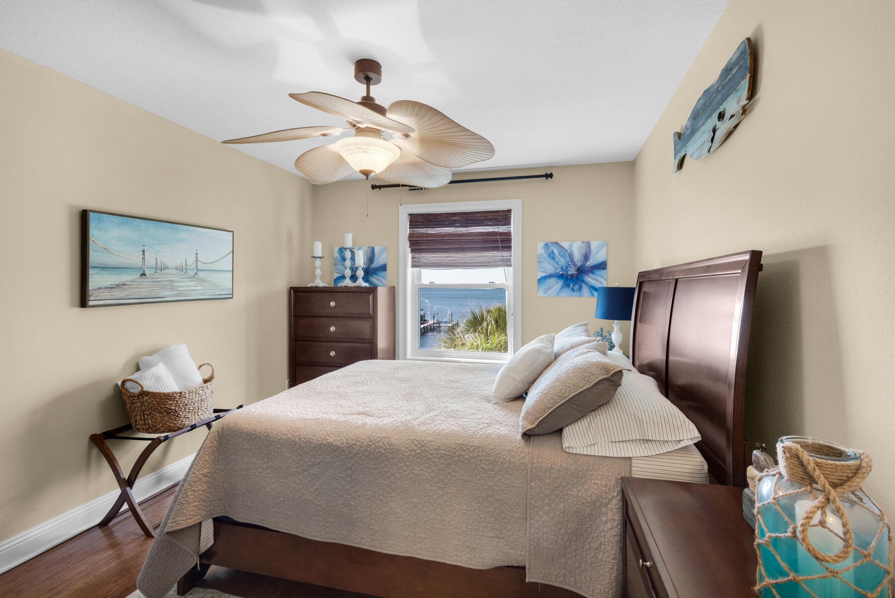 SOUNDSIDE - Residential