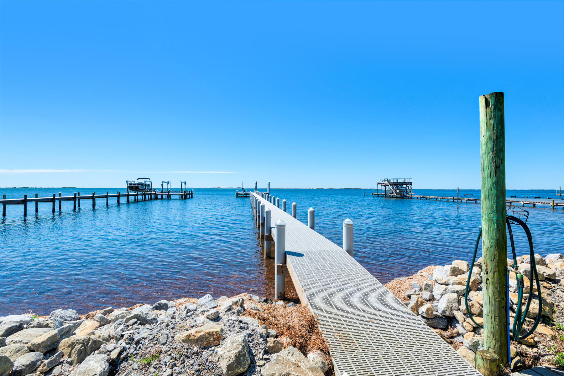 SOUNDSIDE - Residential