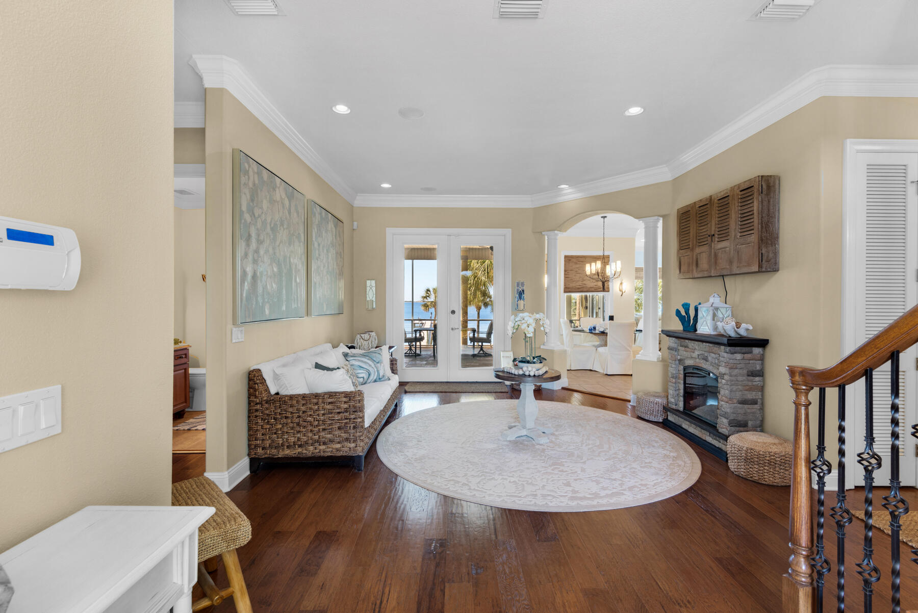 SOUNDSIDE - Residential