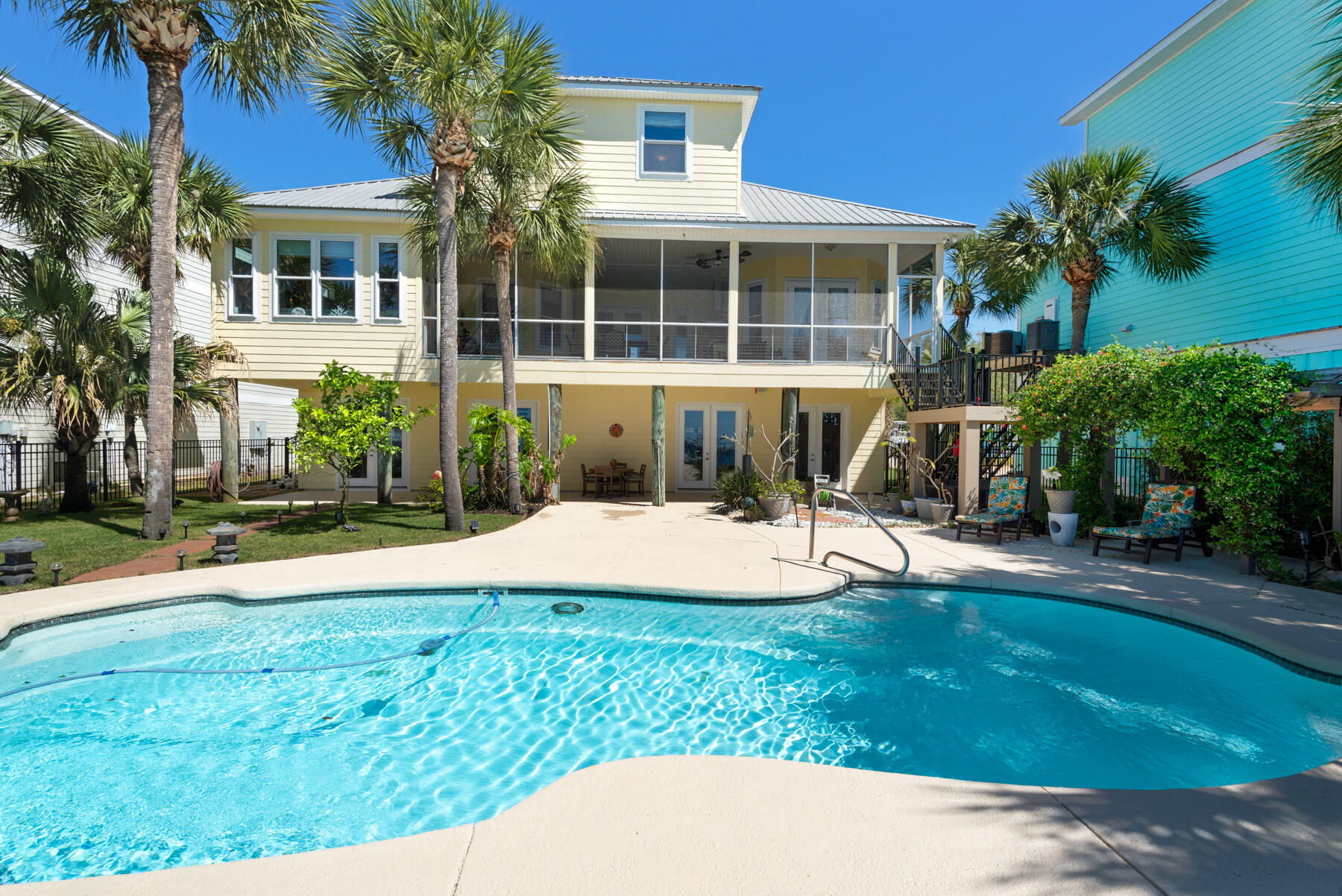 SOUNDSIDE - Residential