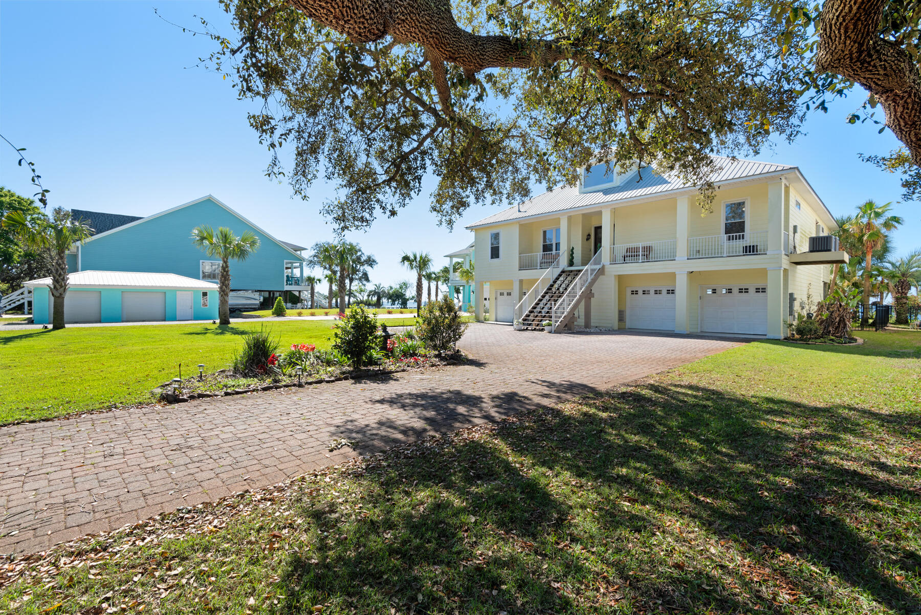 SOUNDSIDE - Residential